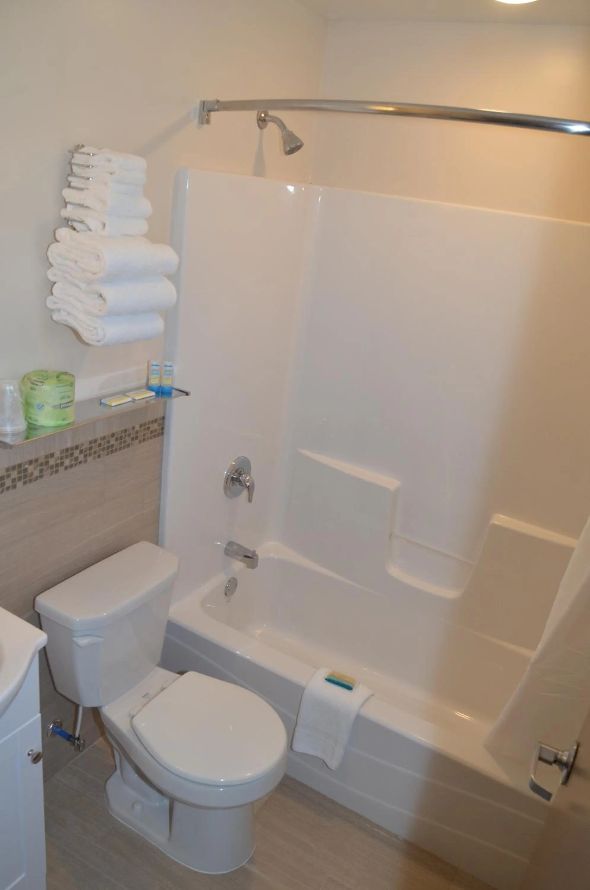 Bathroom in Seahorse Inn