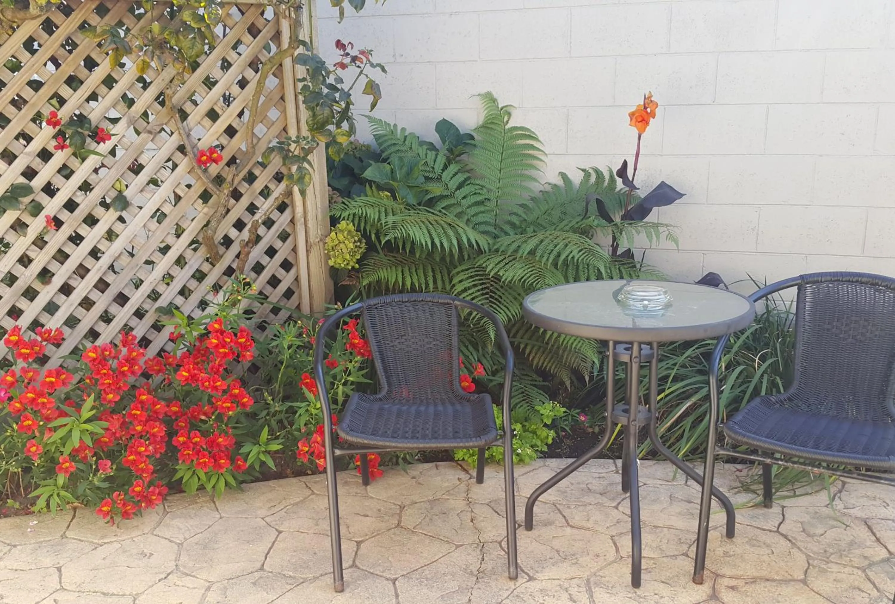 Patio in Avon City Motel