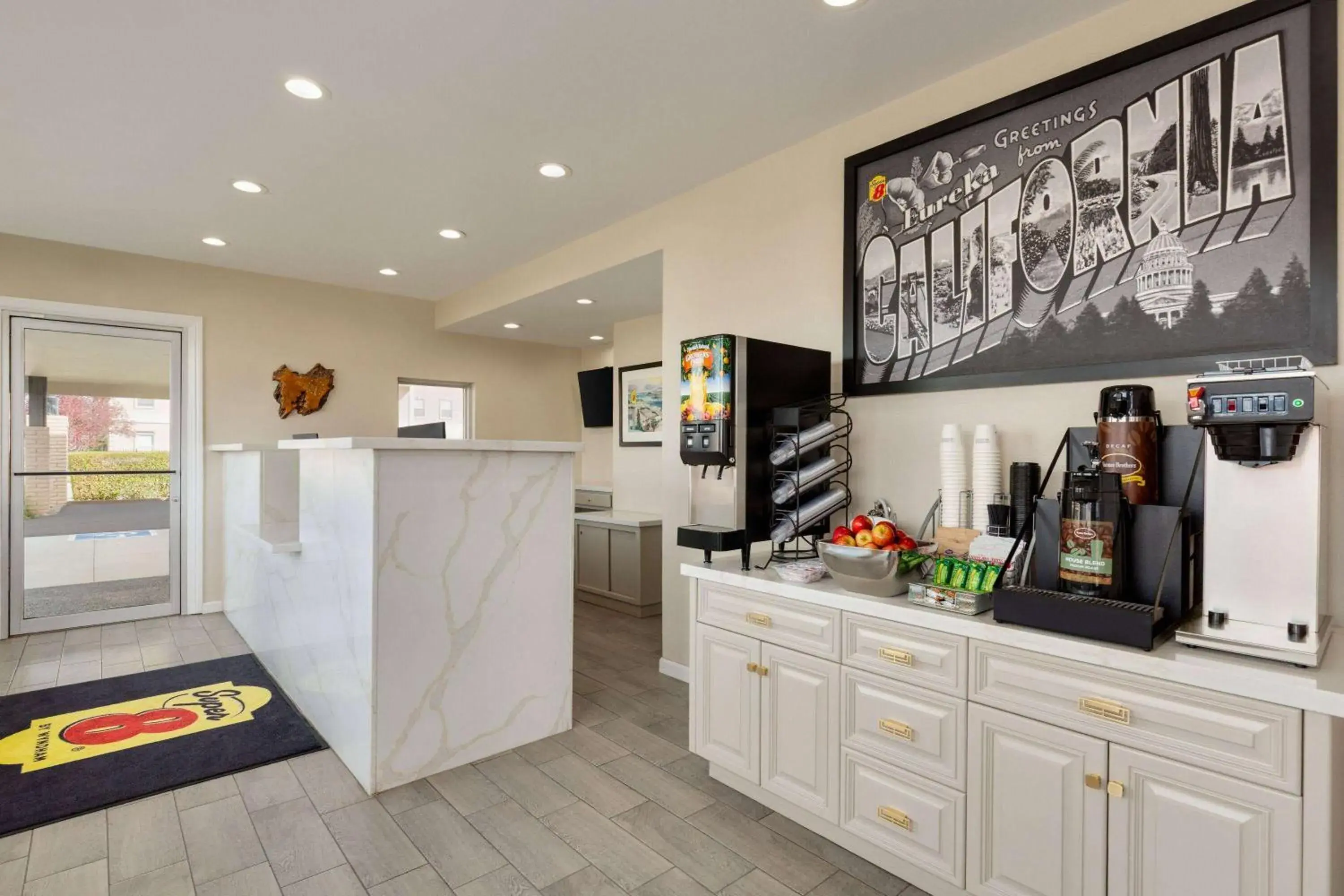 Lobby or reception in Super 8 by Wyndham Eureka Lobby or reception in Super 8 by Wyndham Eureka