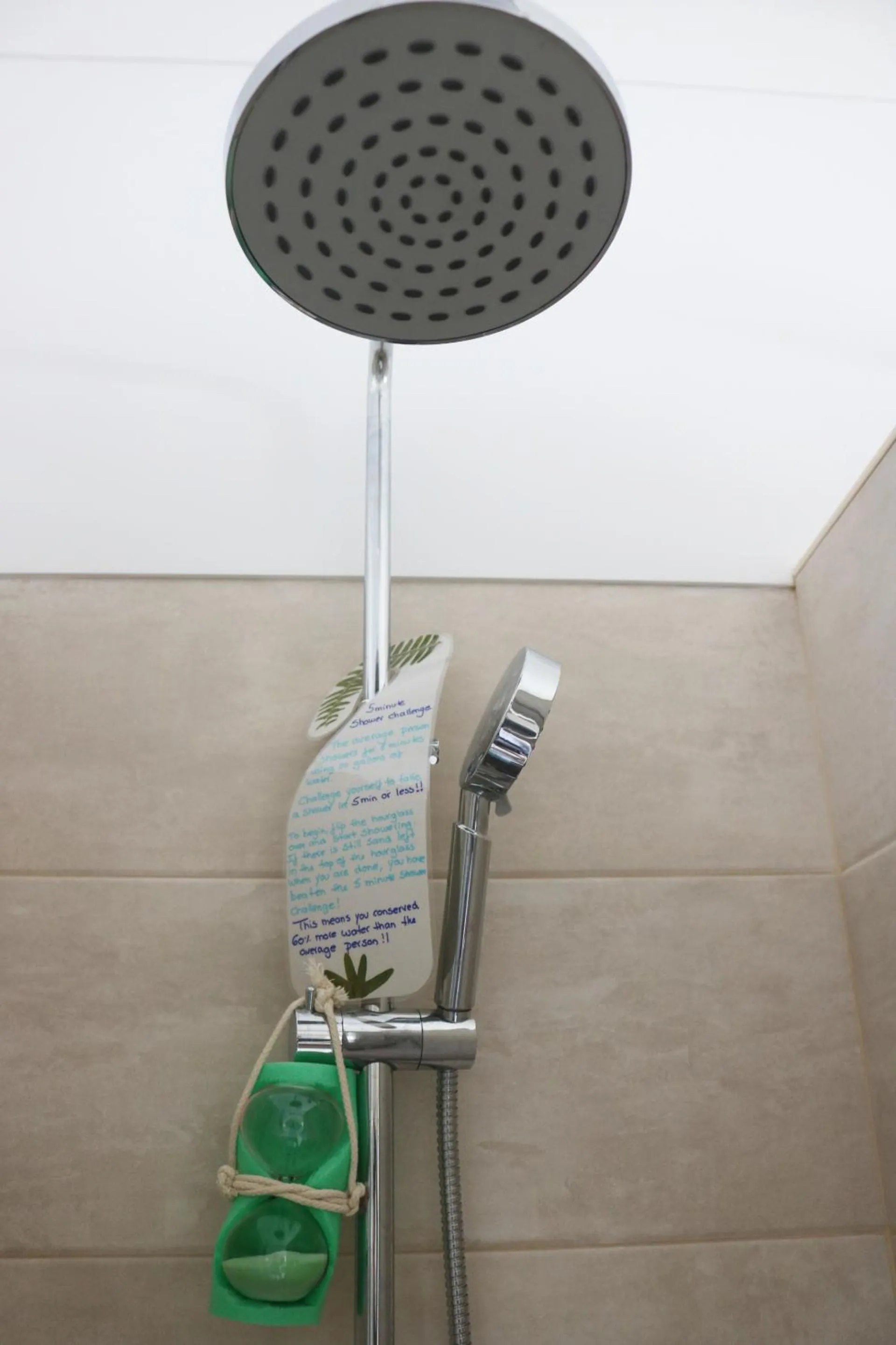 Shower in Green Element Guesthouse
