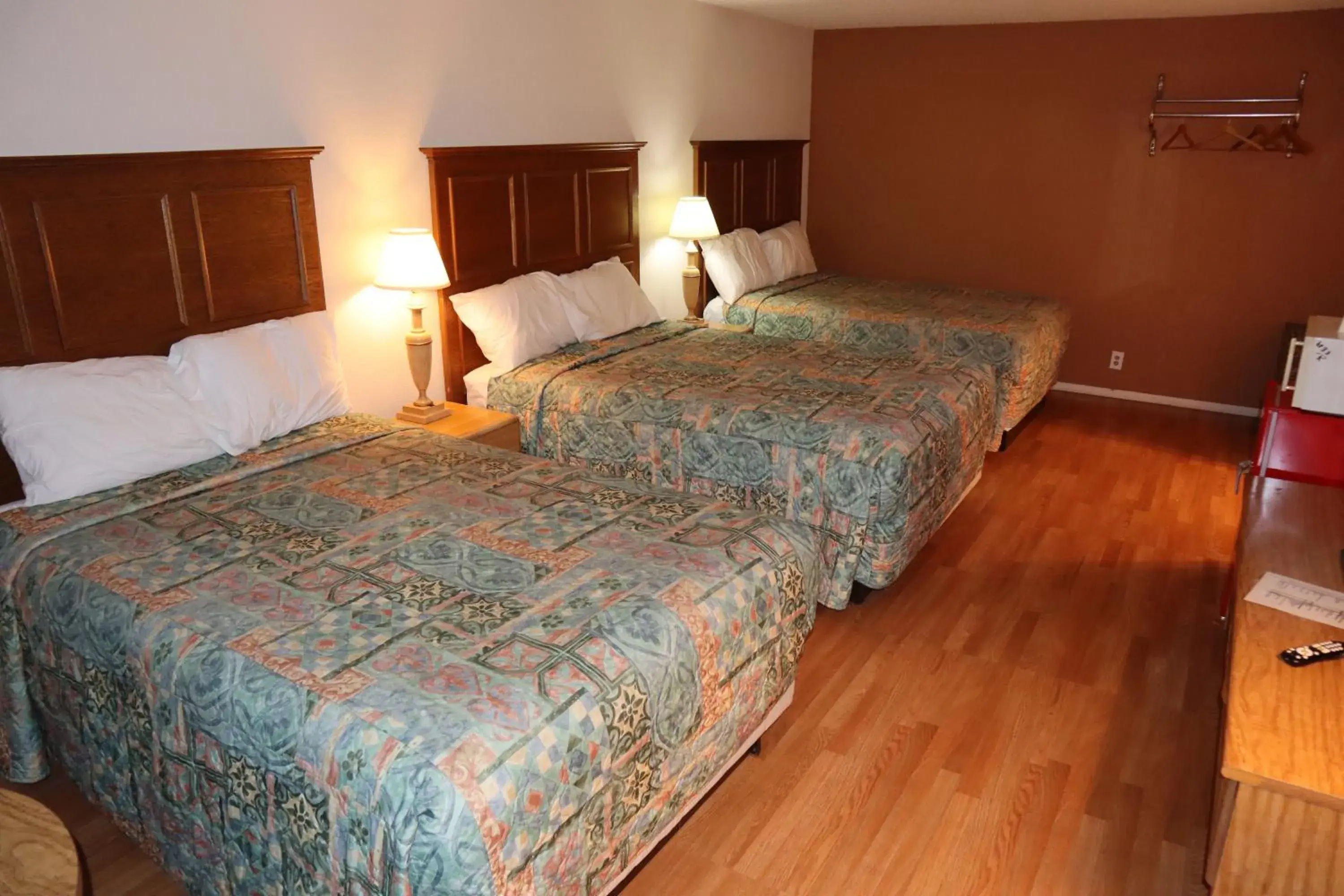 Triple Room - Non-Smoking in Silver Sands Motel Triple Room - Non-Smoking in Silver Sands Motel