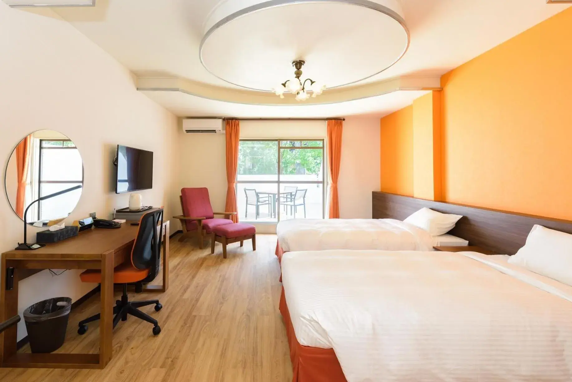 Photo of the whole room, Bed in HiyagunLanaiResort Photo of the whole room, Bed in HiyagunLanaiResort