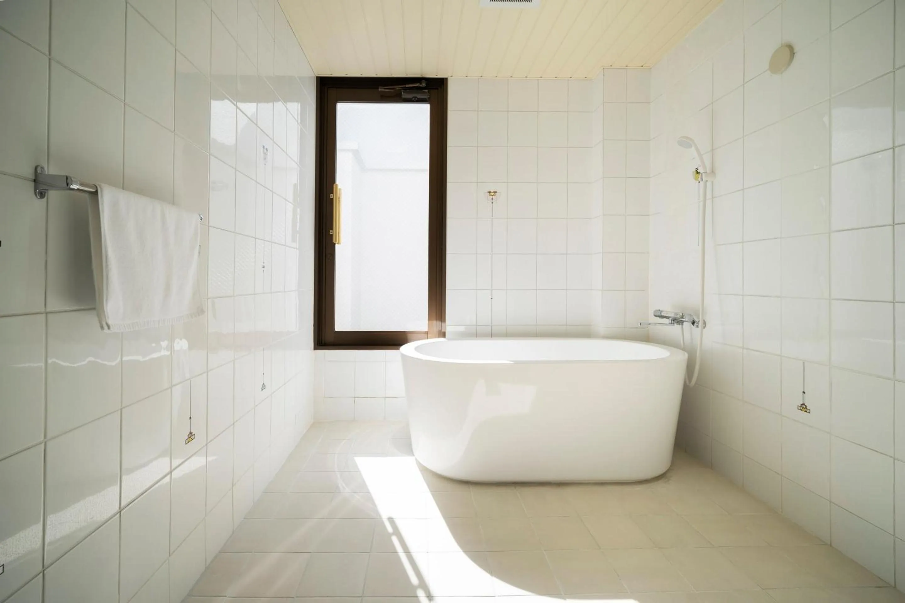 Shower in HiyagunLanaiResort