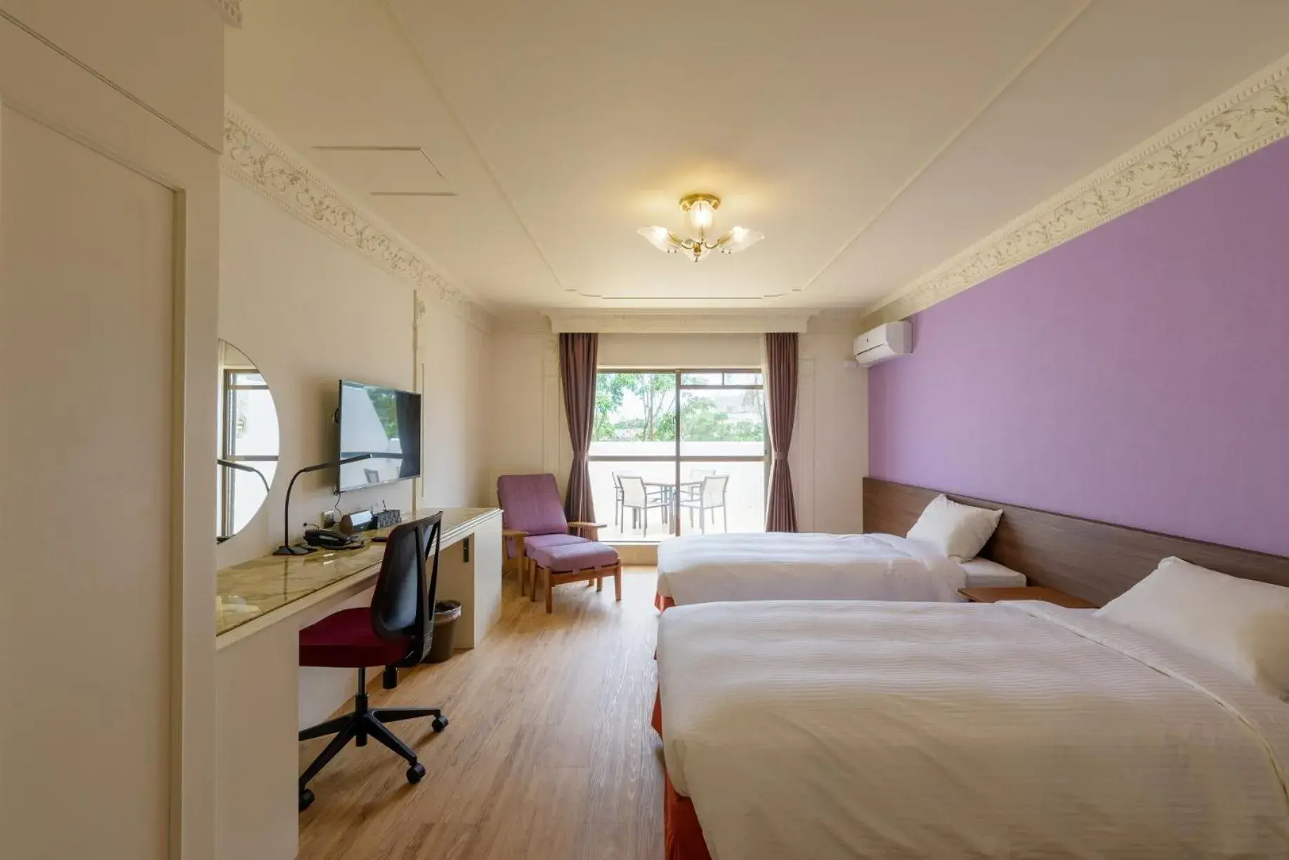 Bed in HiyagunLanaiResort Bed in HiyagunLanaiResort