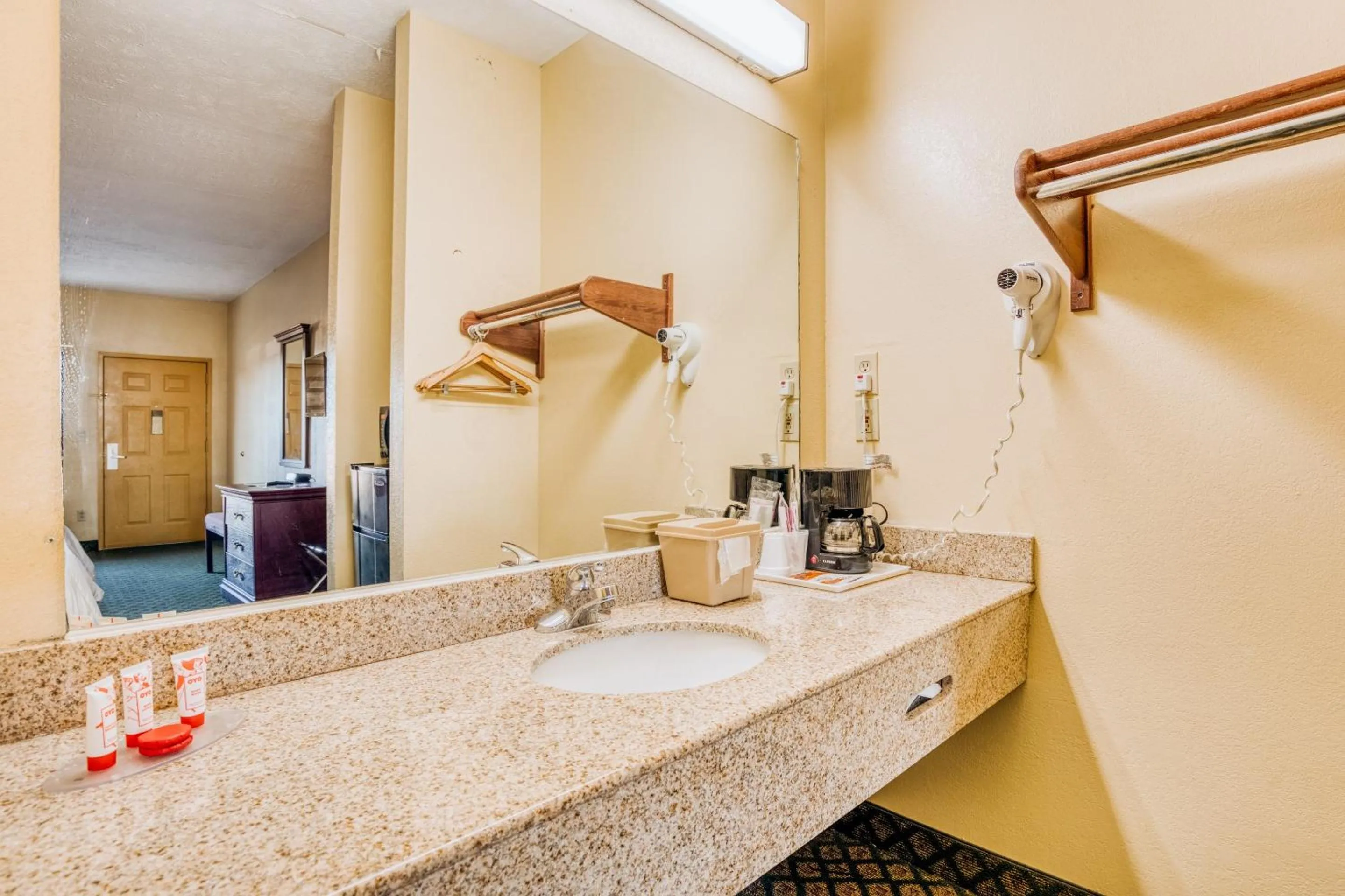 Bathroom in OYO Hotel Grenada West