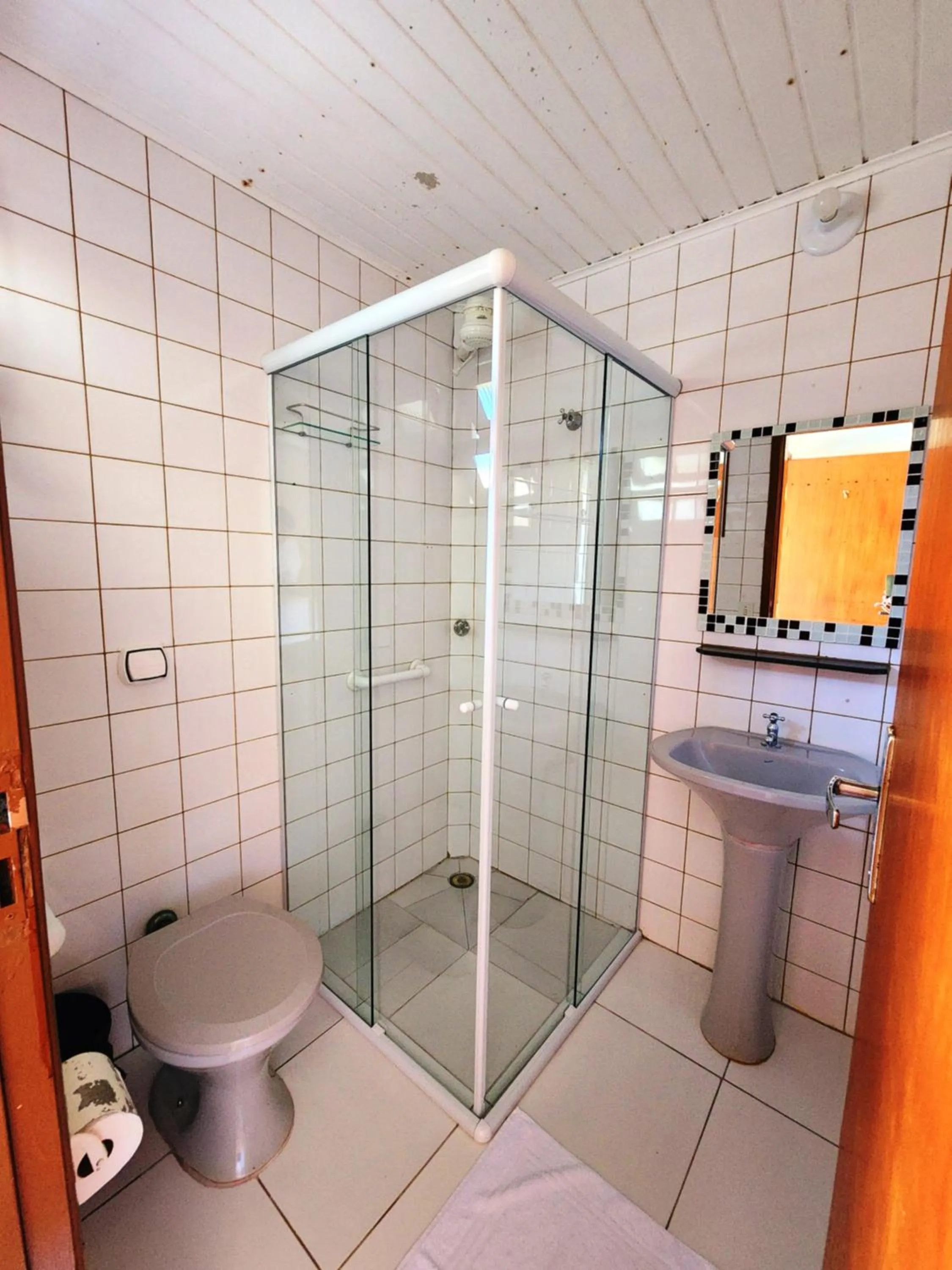 Shower in Pousada Viva Ubatuba