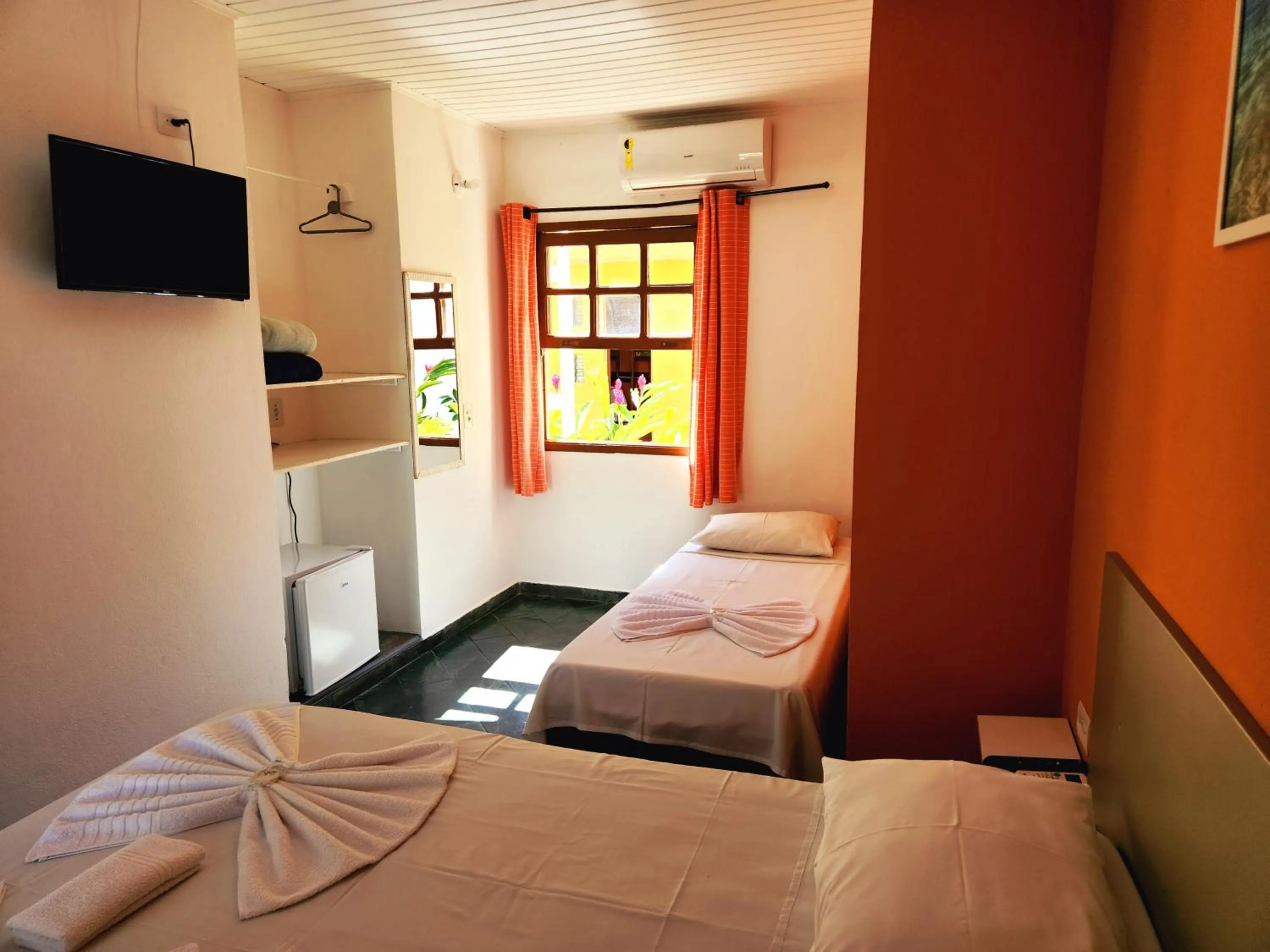 Bedroom, Bed in Pousada Viva Ubatuba