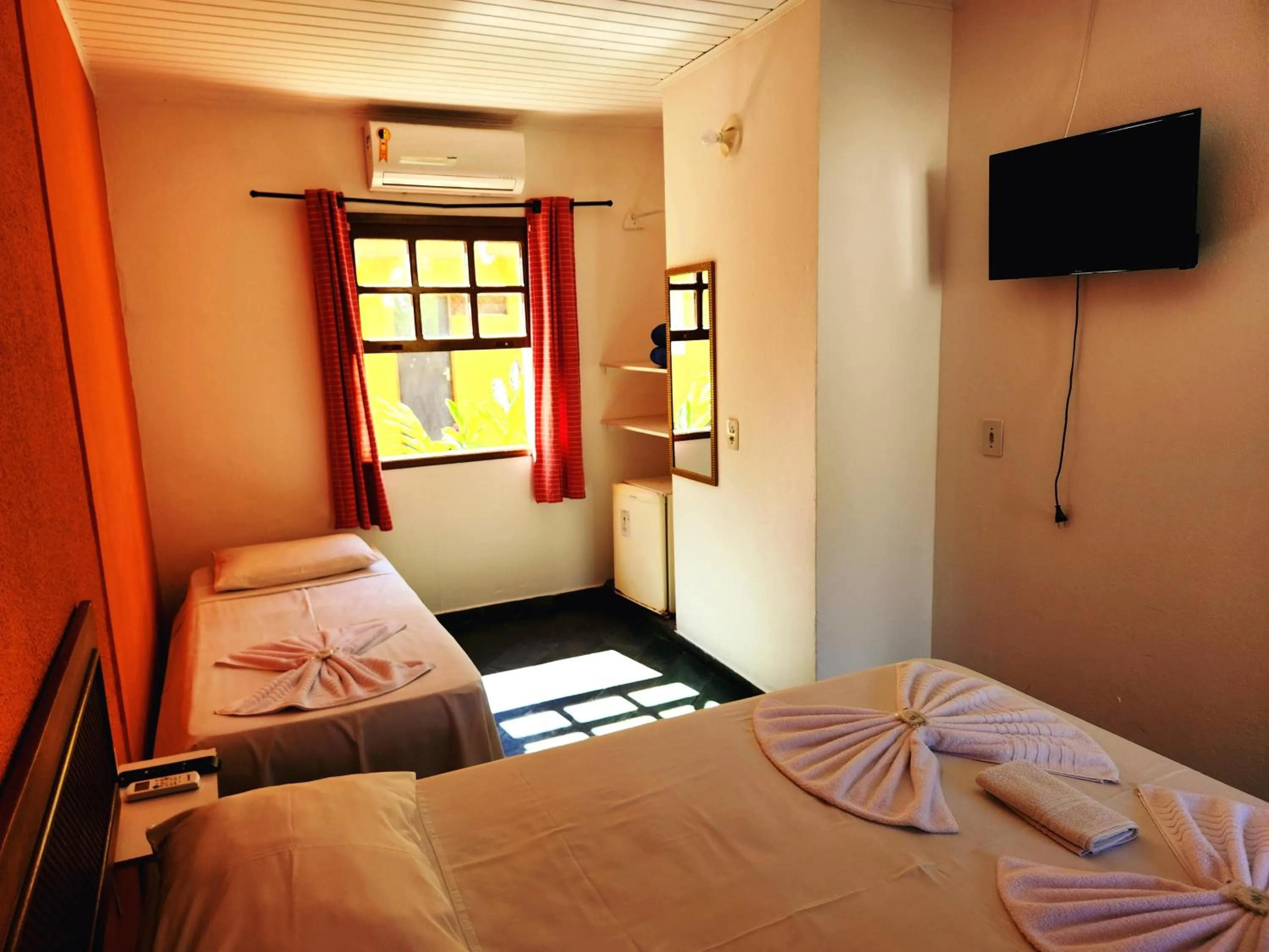 Bedroom, Bed in Pousada Viva Ubatuba