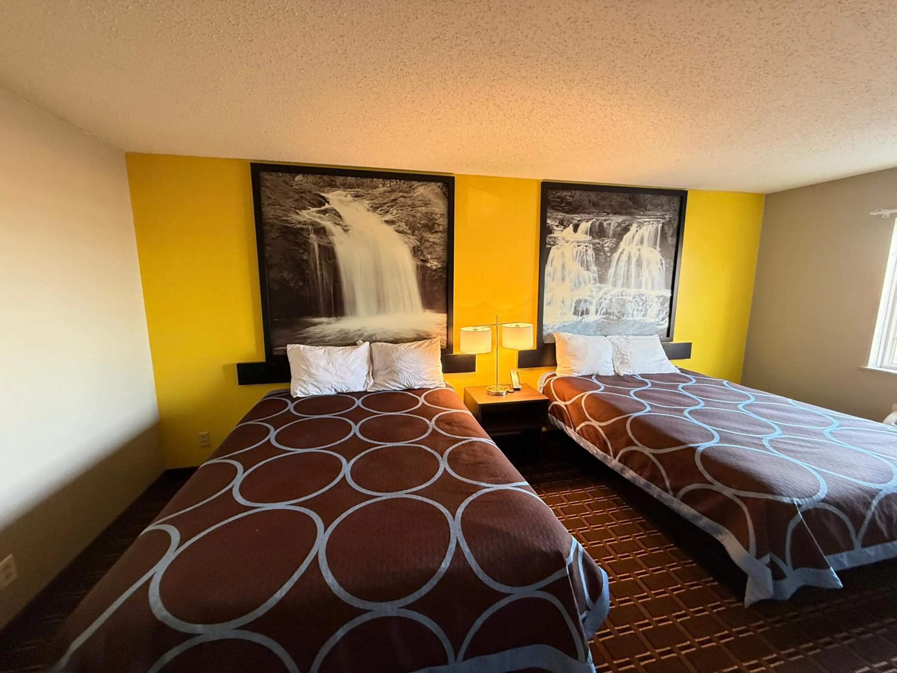 Bed in Super 8 by Wyndham Reedsburg