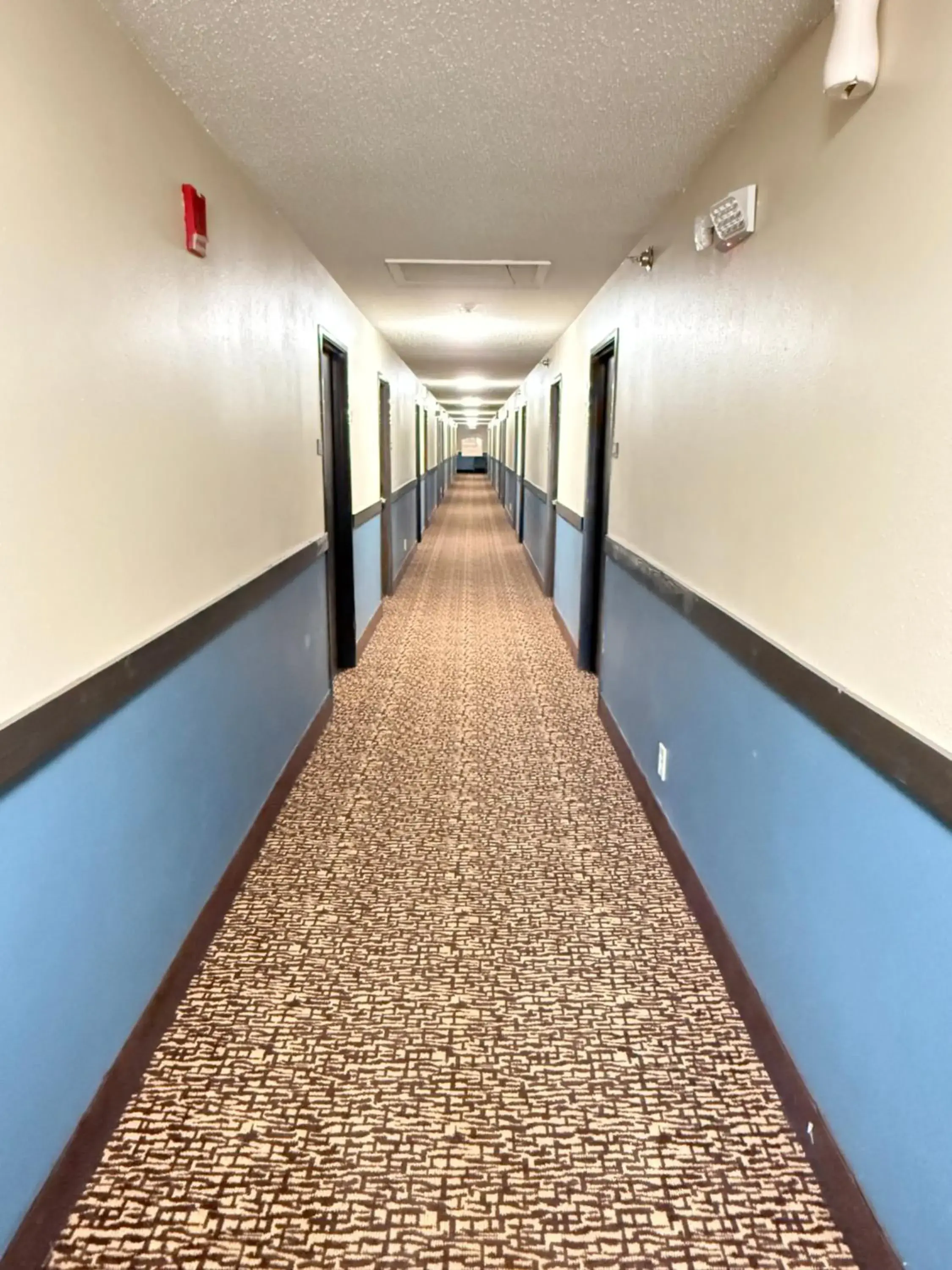 Property building in Super 8 by Wyndham Reedsburg Property building in Super 8 by Wyndham Reedsburg