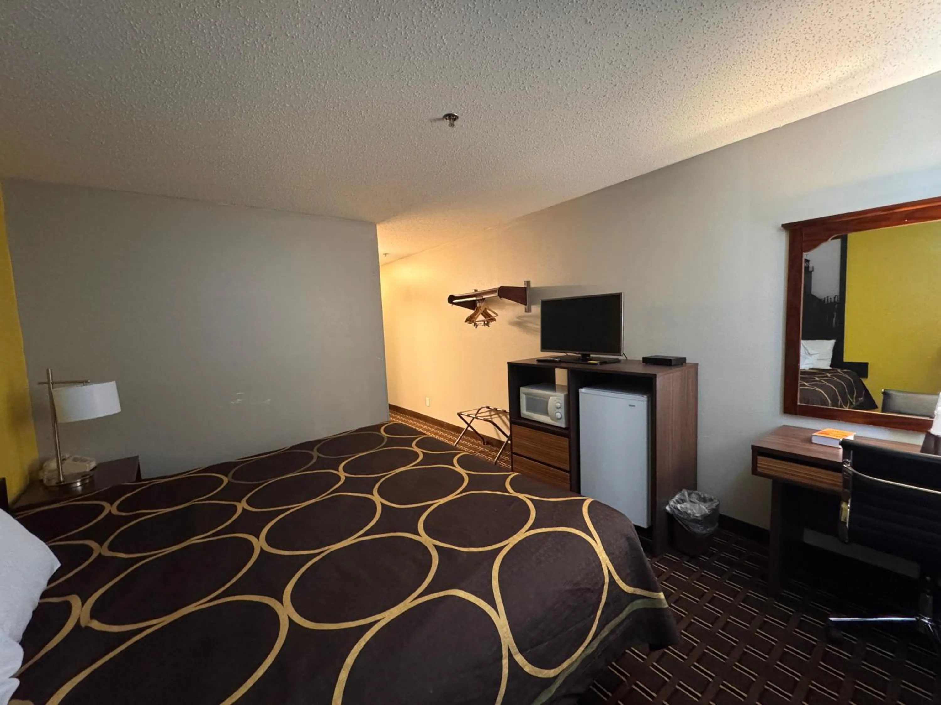 Bed in Super 8 by Wyndham Reedsburg