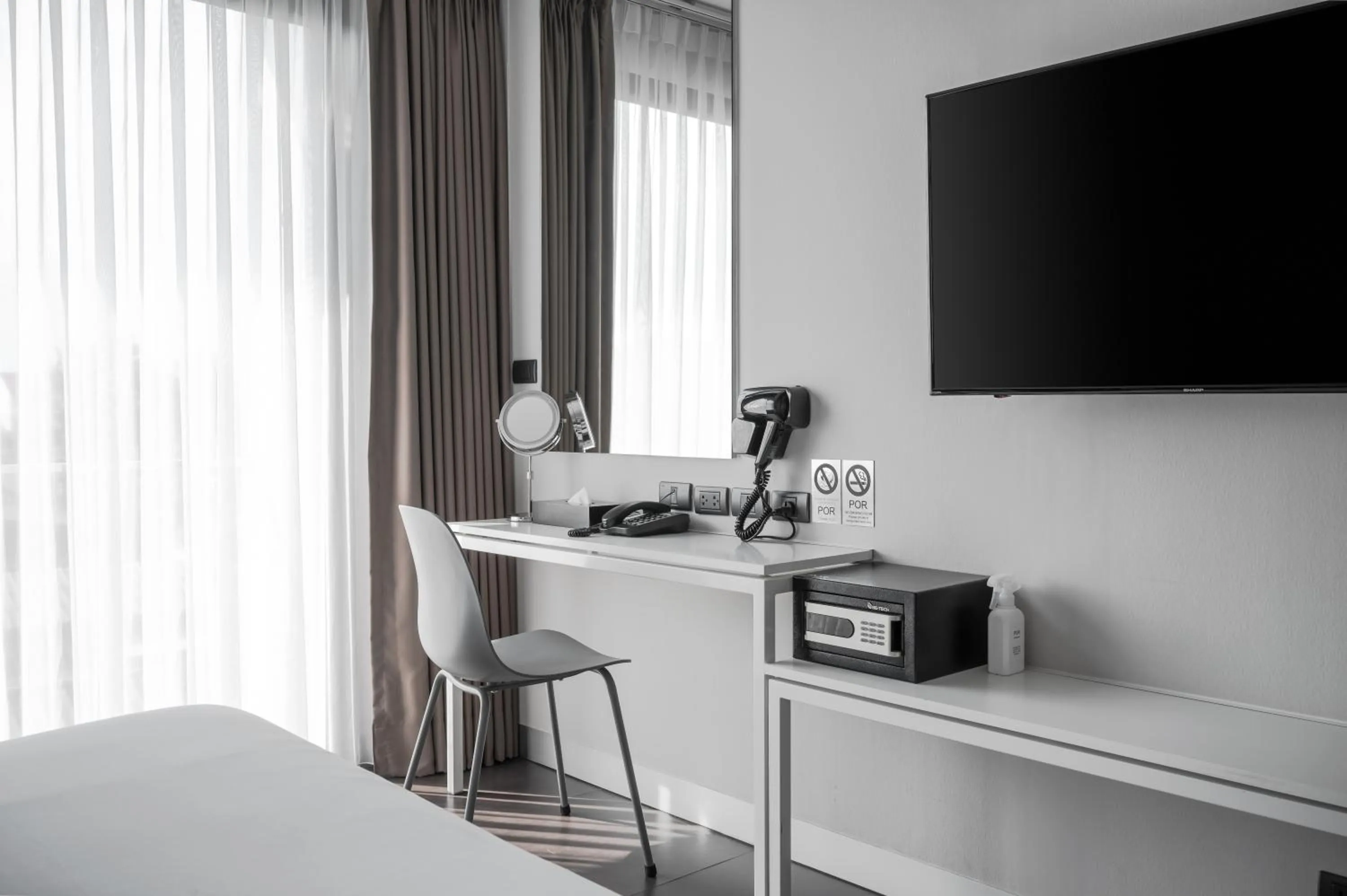 TV and multimedia, Bed in POR Thapae Gate