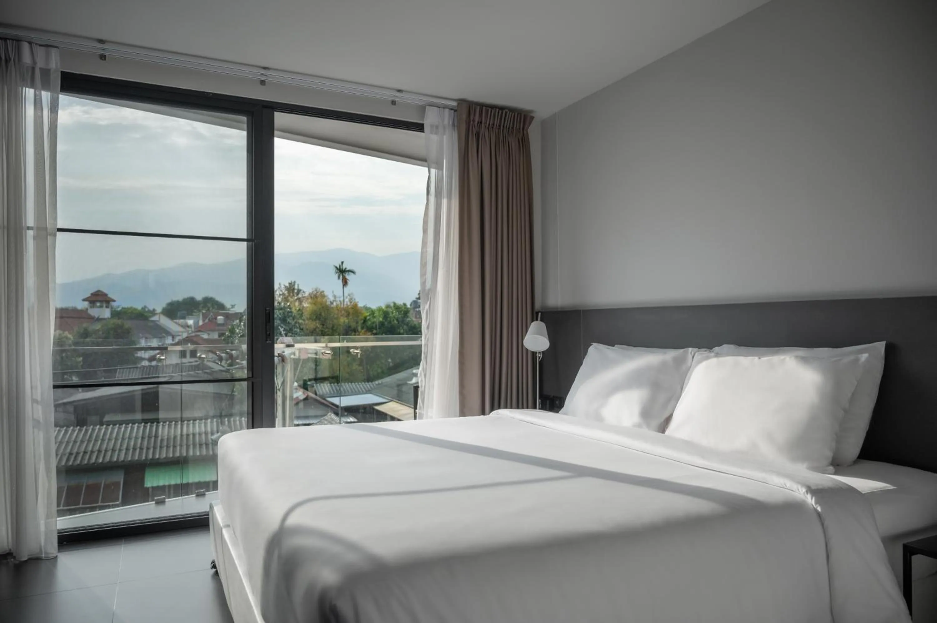 View (from property/room), Bed in POR Thapae Gate