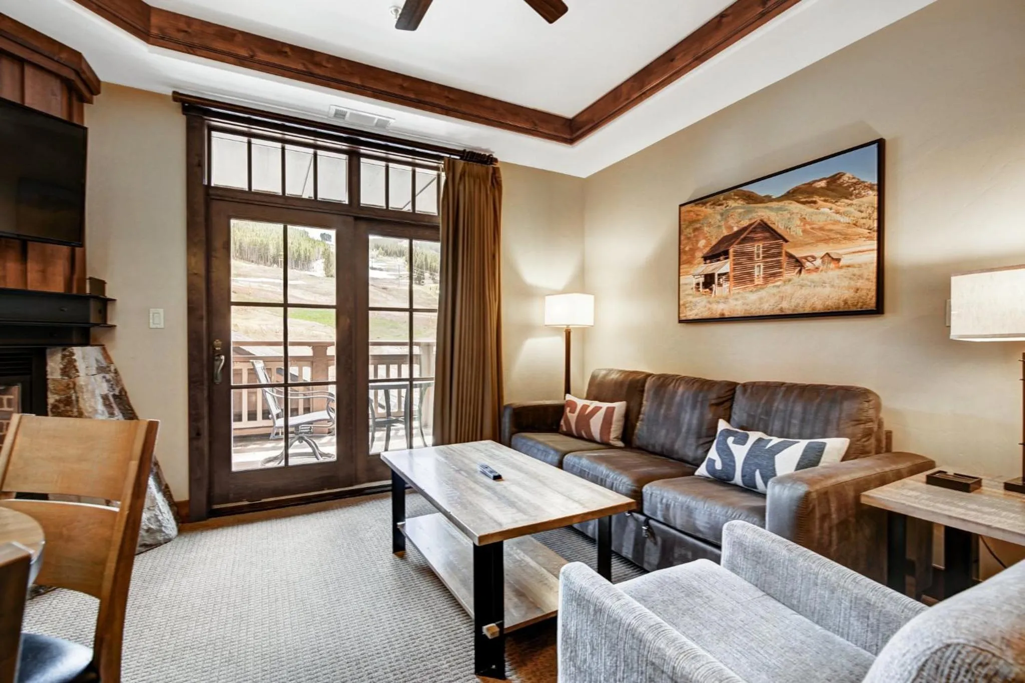 Living room in One Ski Hill, A RockResort