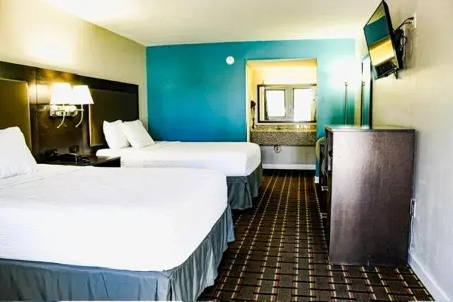 Photo of the whole room, Bed in Days Inn by Wyndham Little River Photo of the whole room, Bed in Days Inn by Wyndham Little River