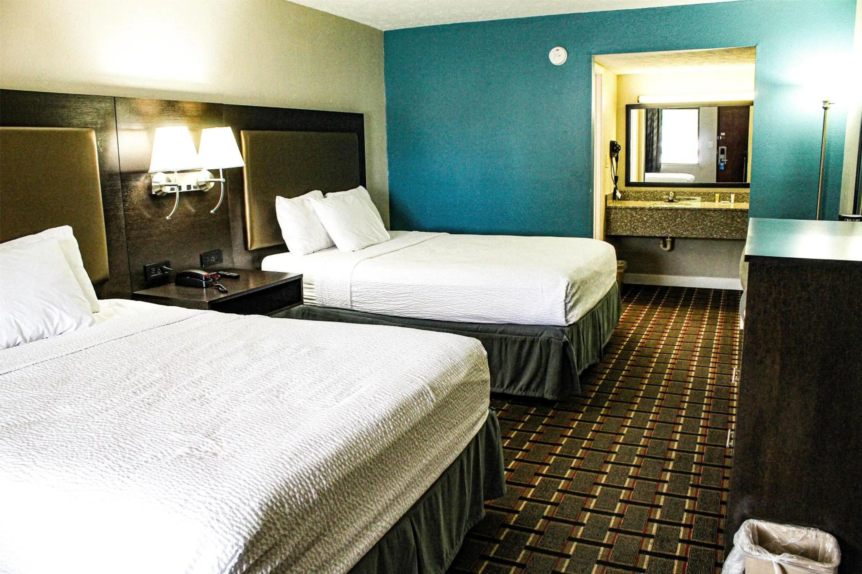 Photo of the whole room, Bed in Days Inn by Wyndham Little River