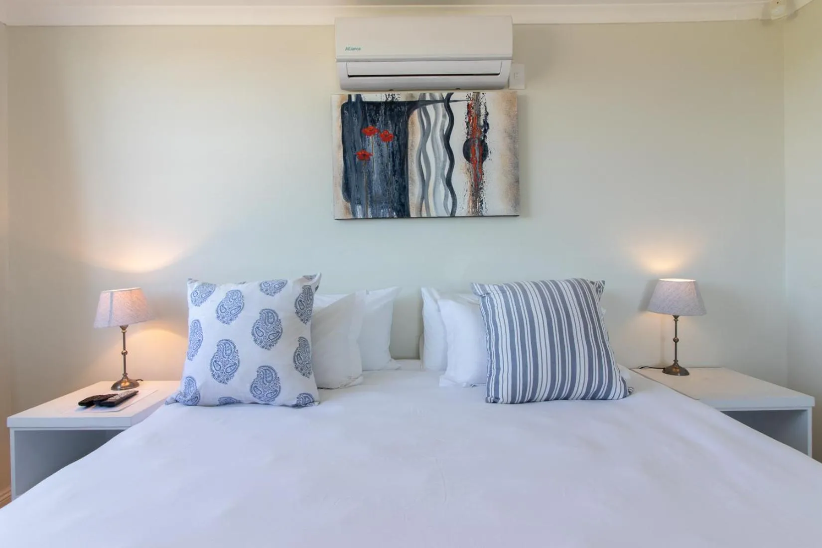 Bed in Alfred View