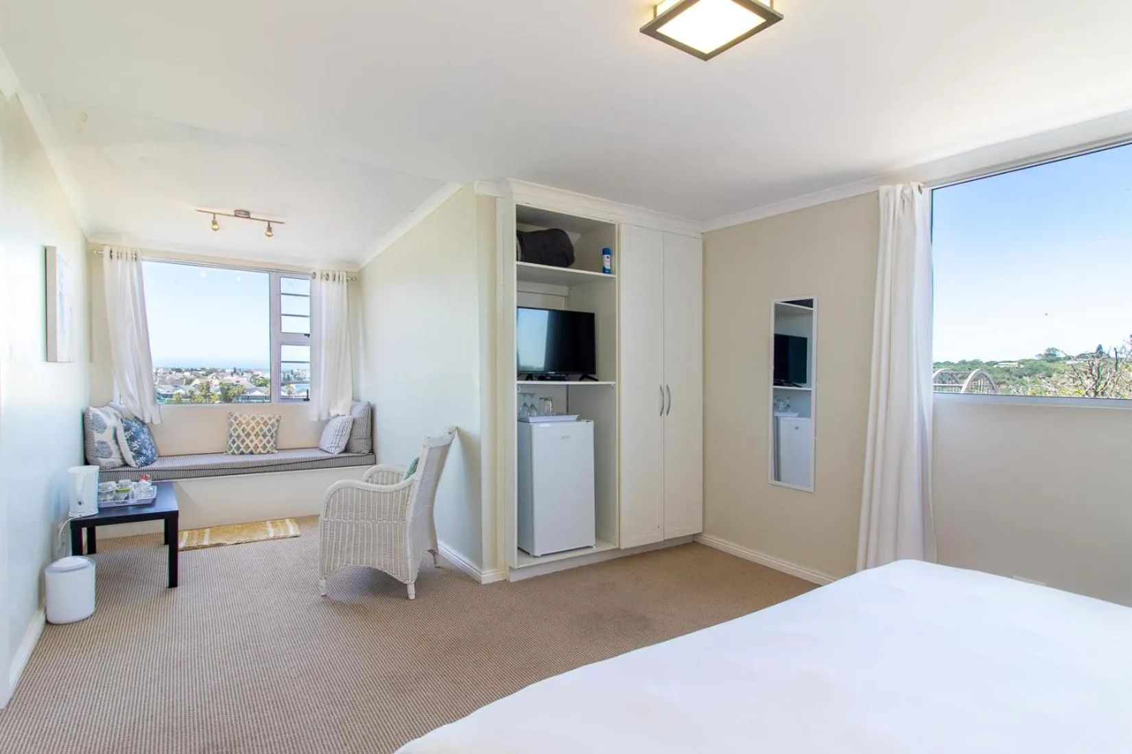 Bed in Alfred View