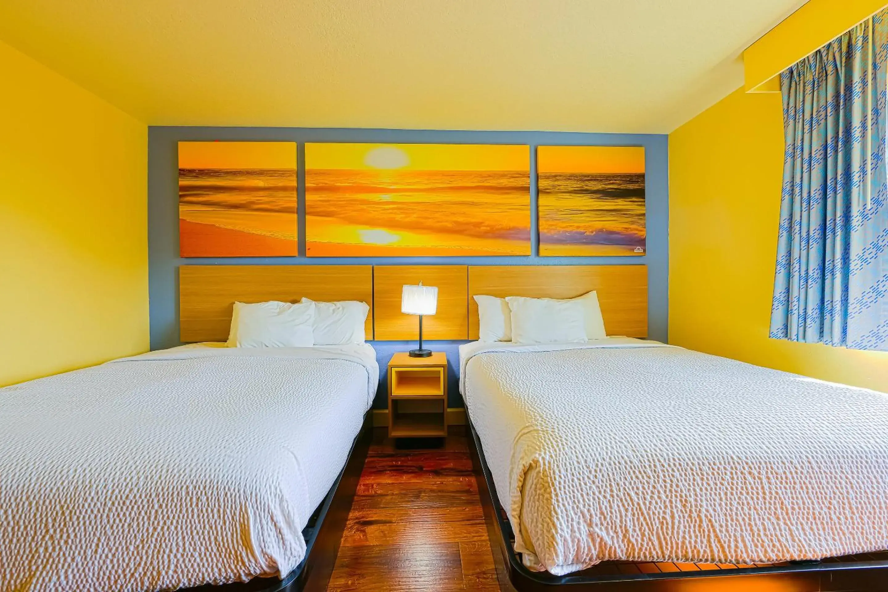 Bedroom, Bed in Coastal Inn by OYO Lincoln City - Oregon Coast Hwy Bedroom, Bed in Coastal Inn by OYO Lincoln City - Oregon Coast Hwy