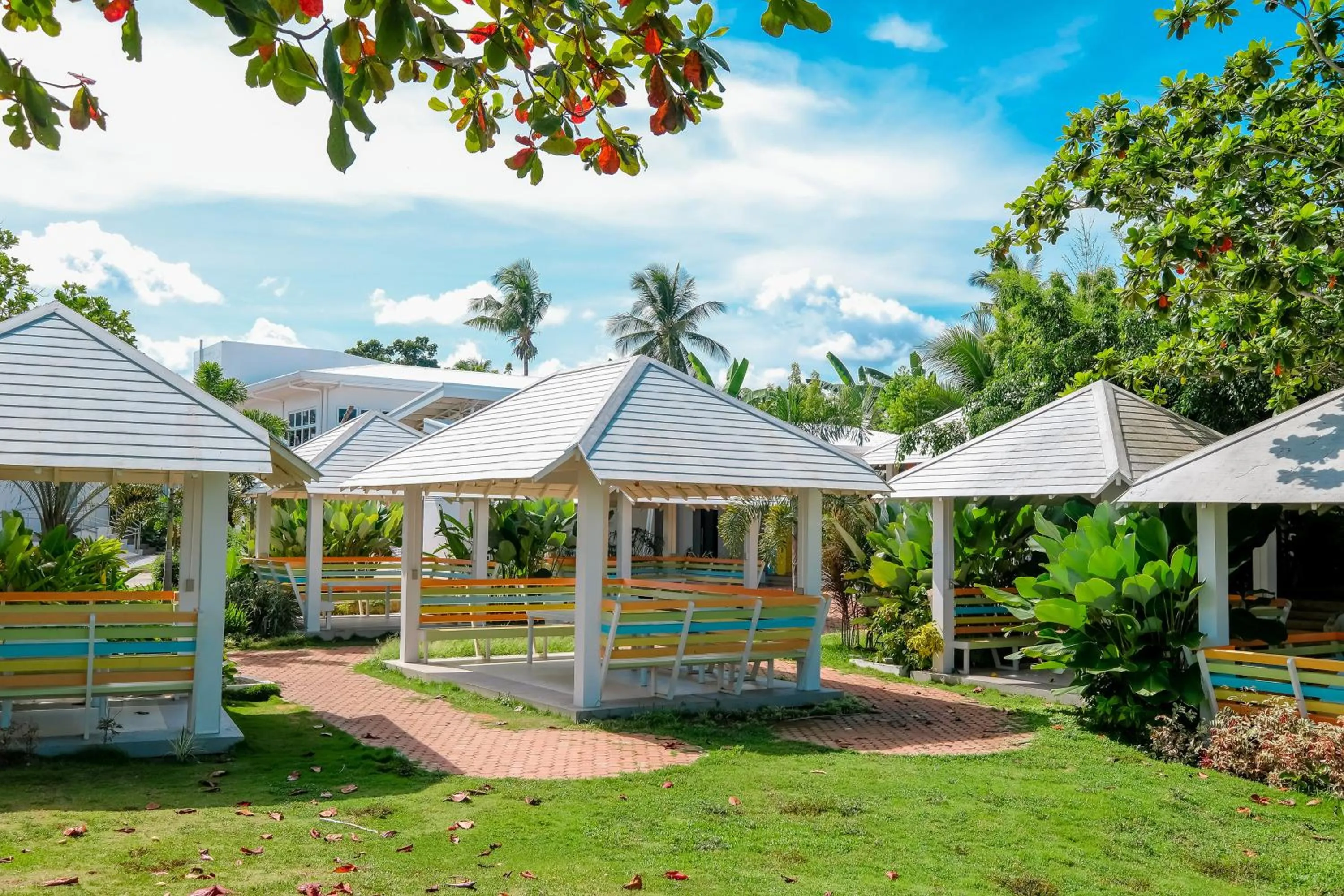 Property building in Maayo San Remigio