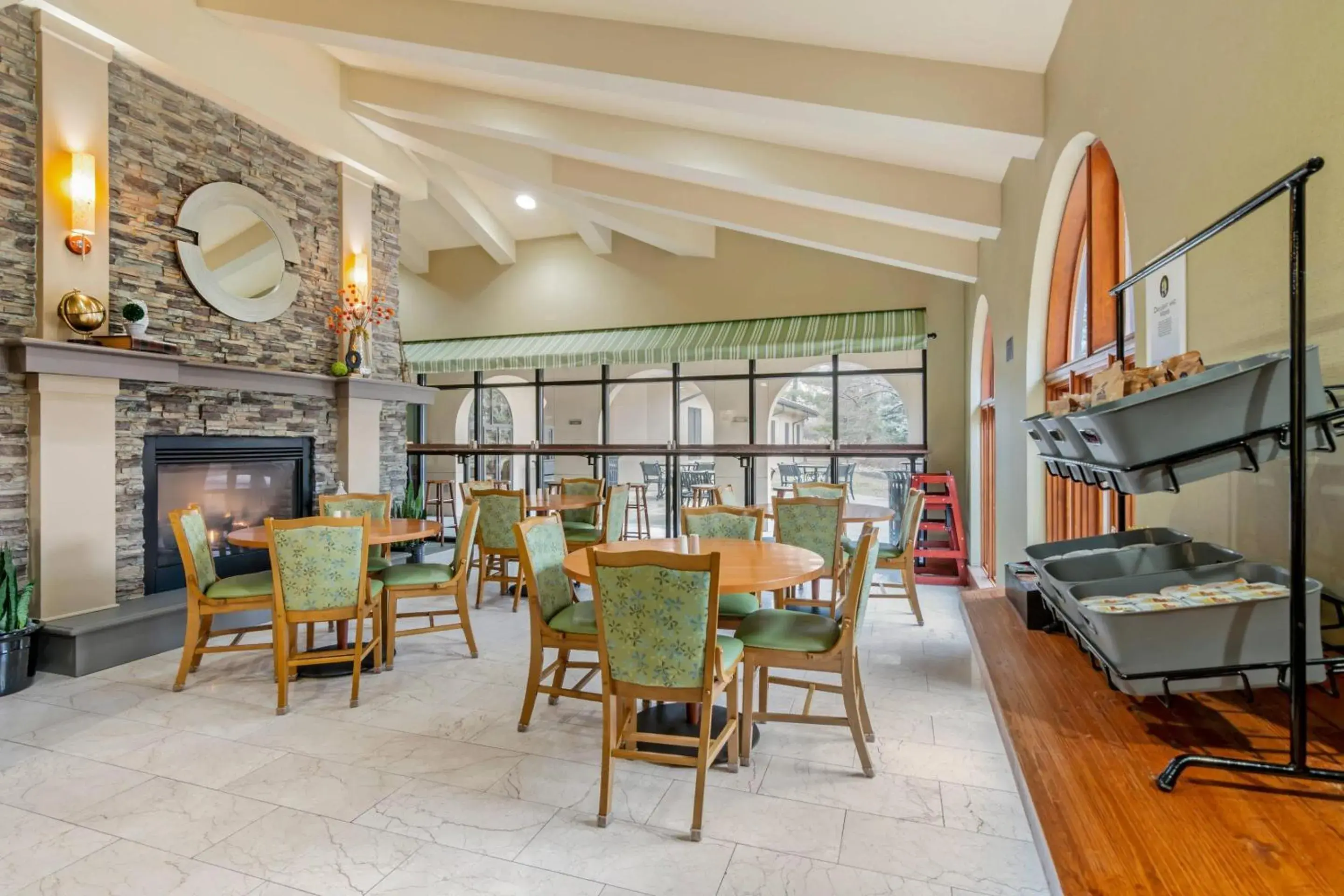 Breakfast in Unity Hotel and Conference Ctr, an Ascend Collection Hotel Breakfast in Unity Hotel and Conference Ctr, an Ascend Collection Hotel