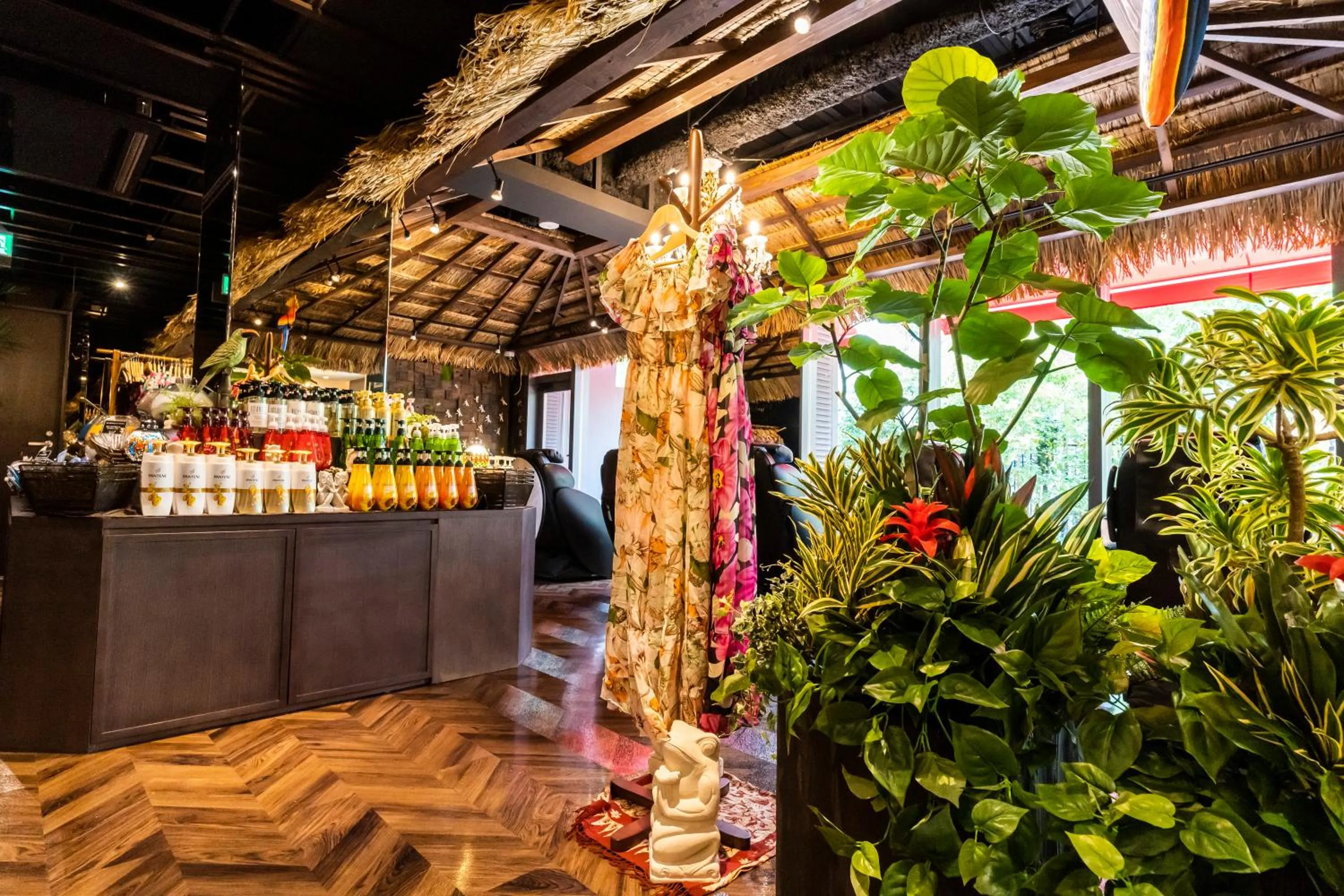 Lobby or reception in Hotel Petit Bali Garden Shin Okubo - Shinjuku Sta 10min walk -