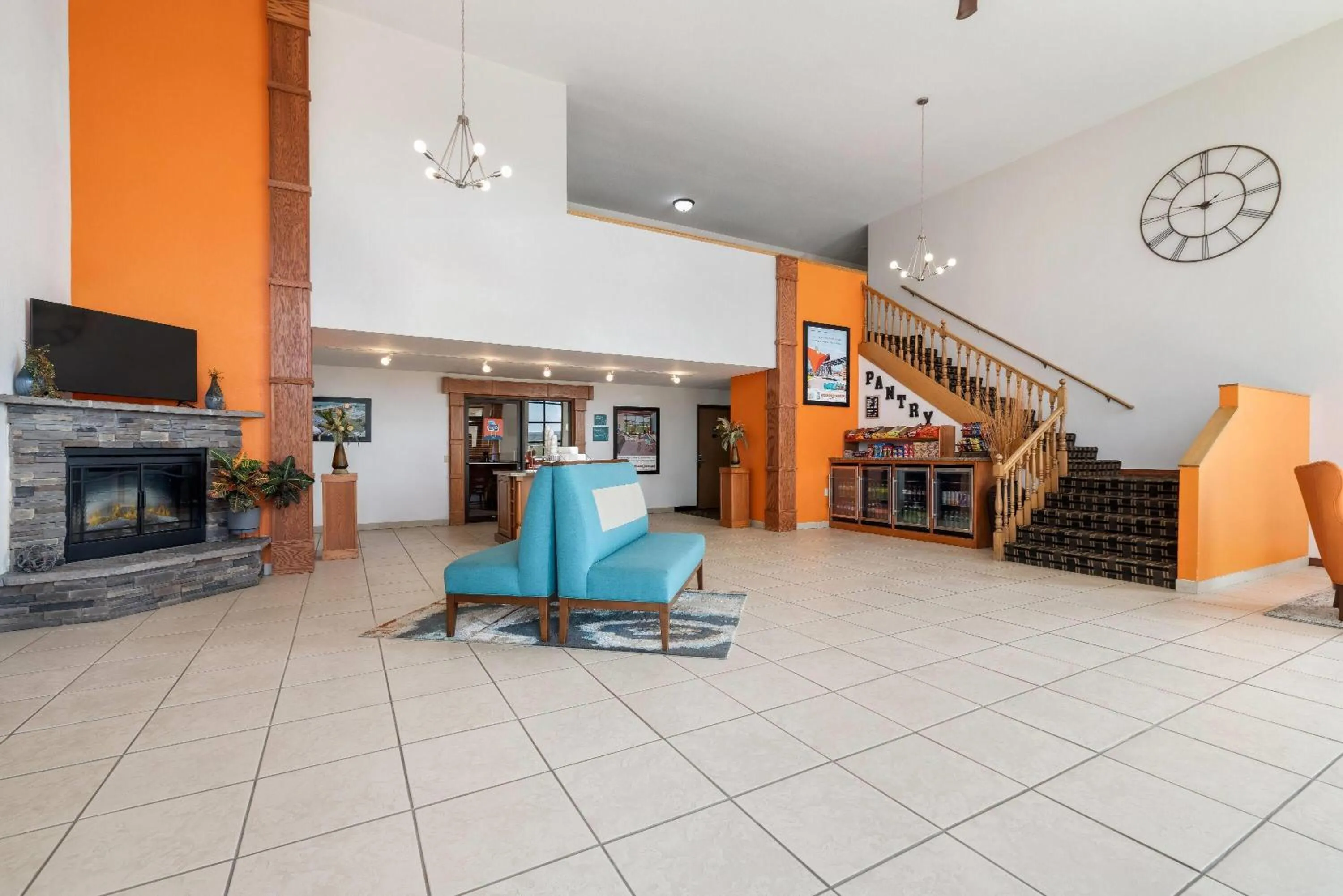 Lobby or reception in Howard Johnson by Wyndham Oacoma Hotel & Suites