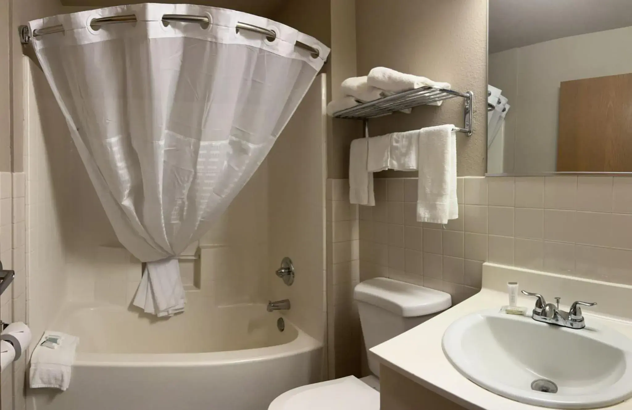 Queen Room with Two Queen Beds - Non-Smoking in Super 8 by Wyndham Quartzsite AZ Queen Room with Two Queen Beds - Non-Smoking in Super 8 by Wyndham Quartzsite AZ