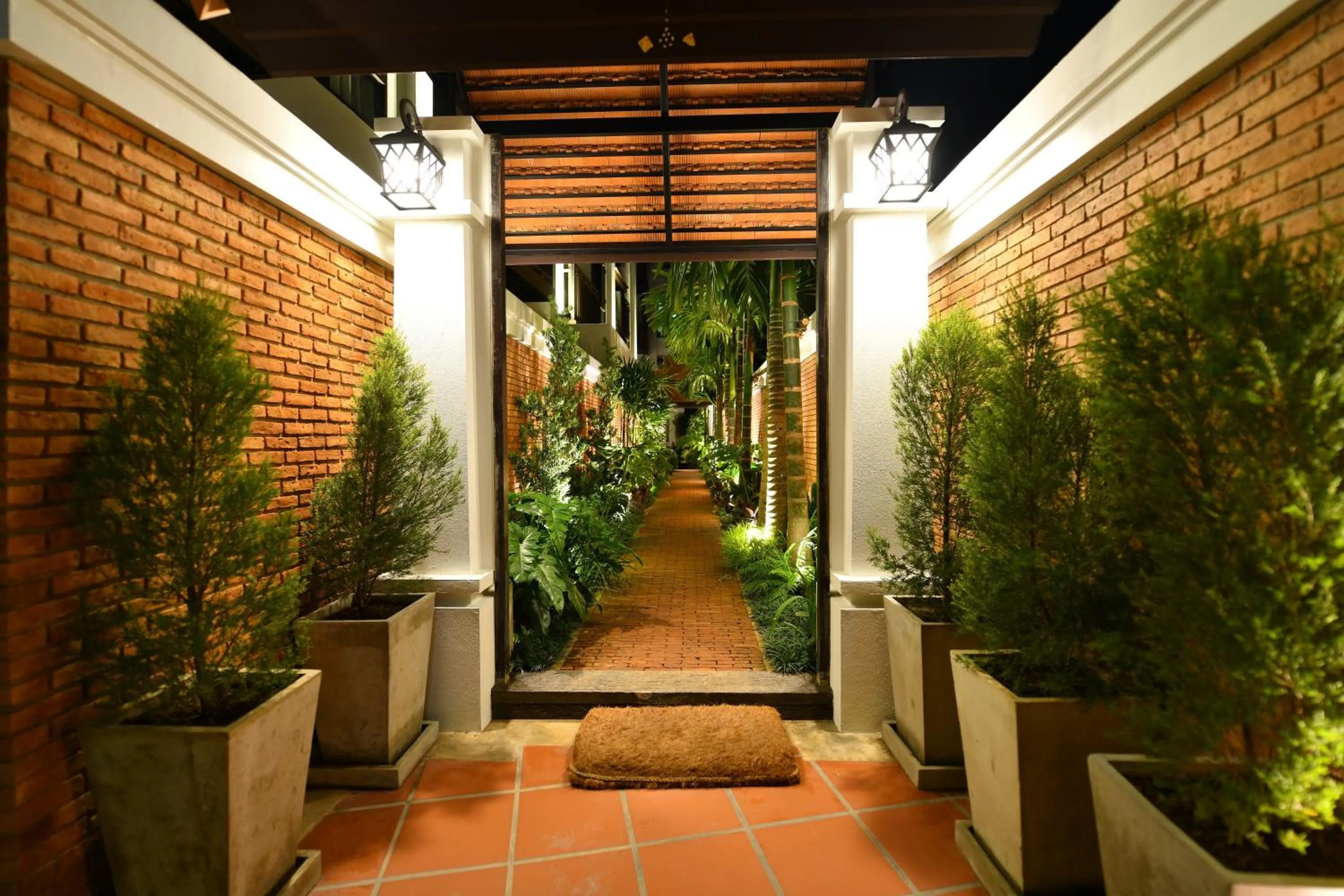 Property building in El Barrio Lanna