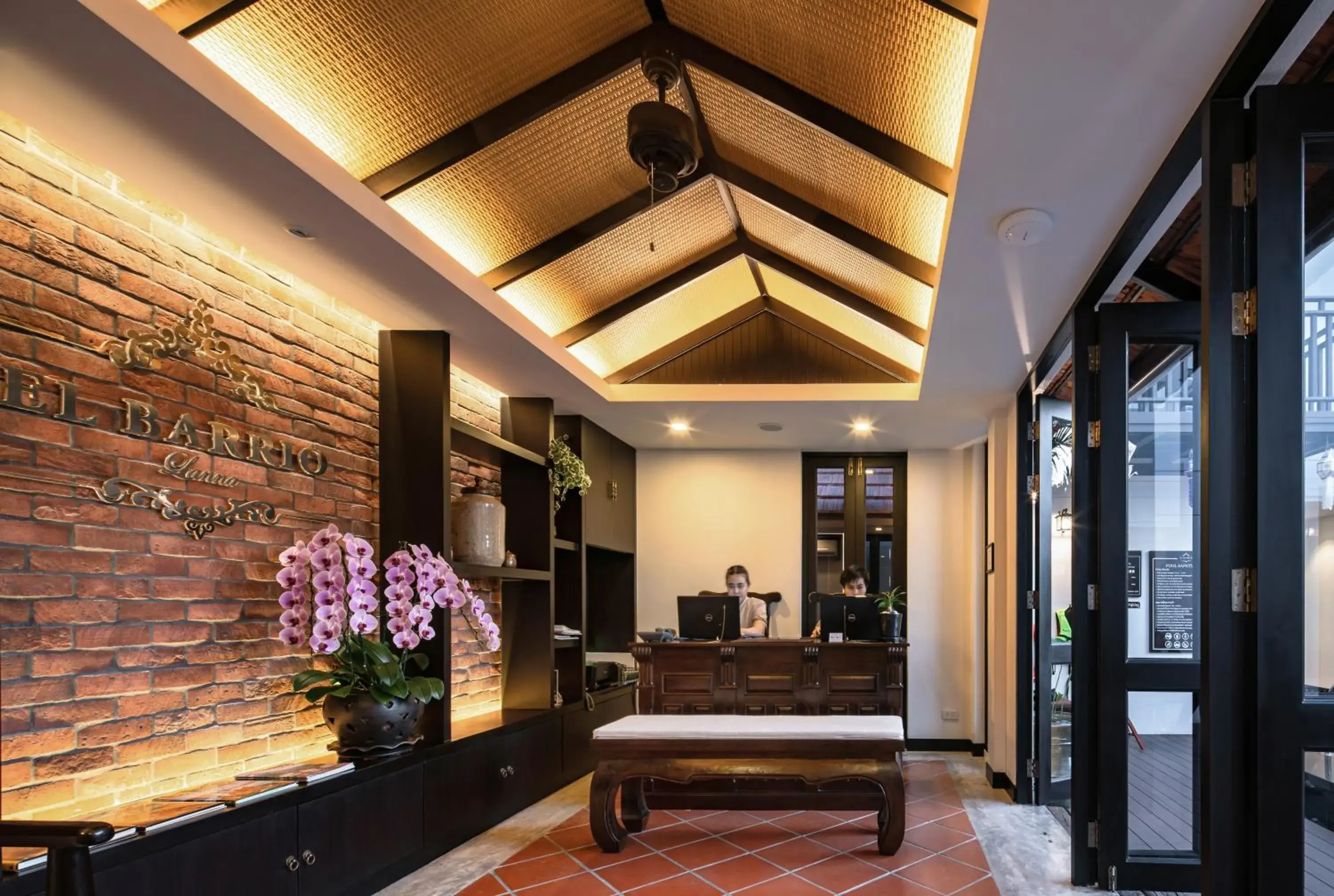 Lobby or reception in El Barrio Lanna Lobby or reception in El Barrio Lanna