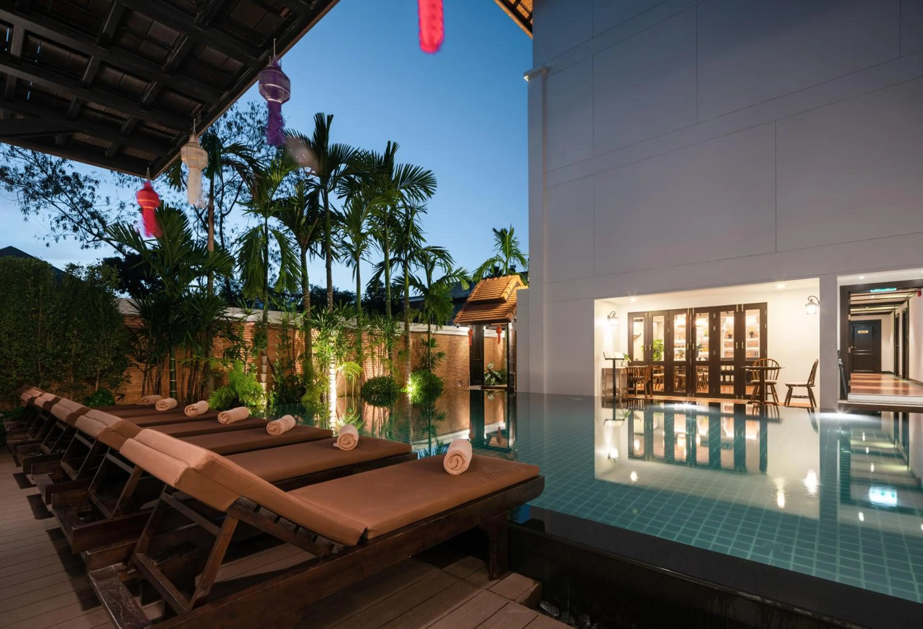 Swimming pool in El Barrio Lanna