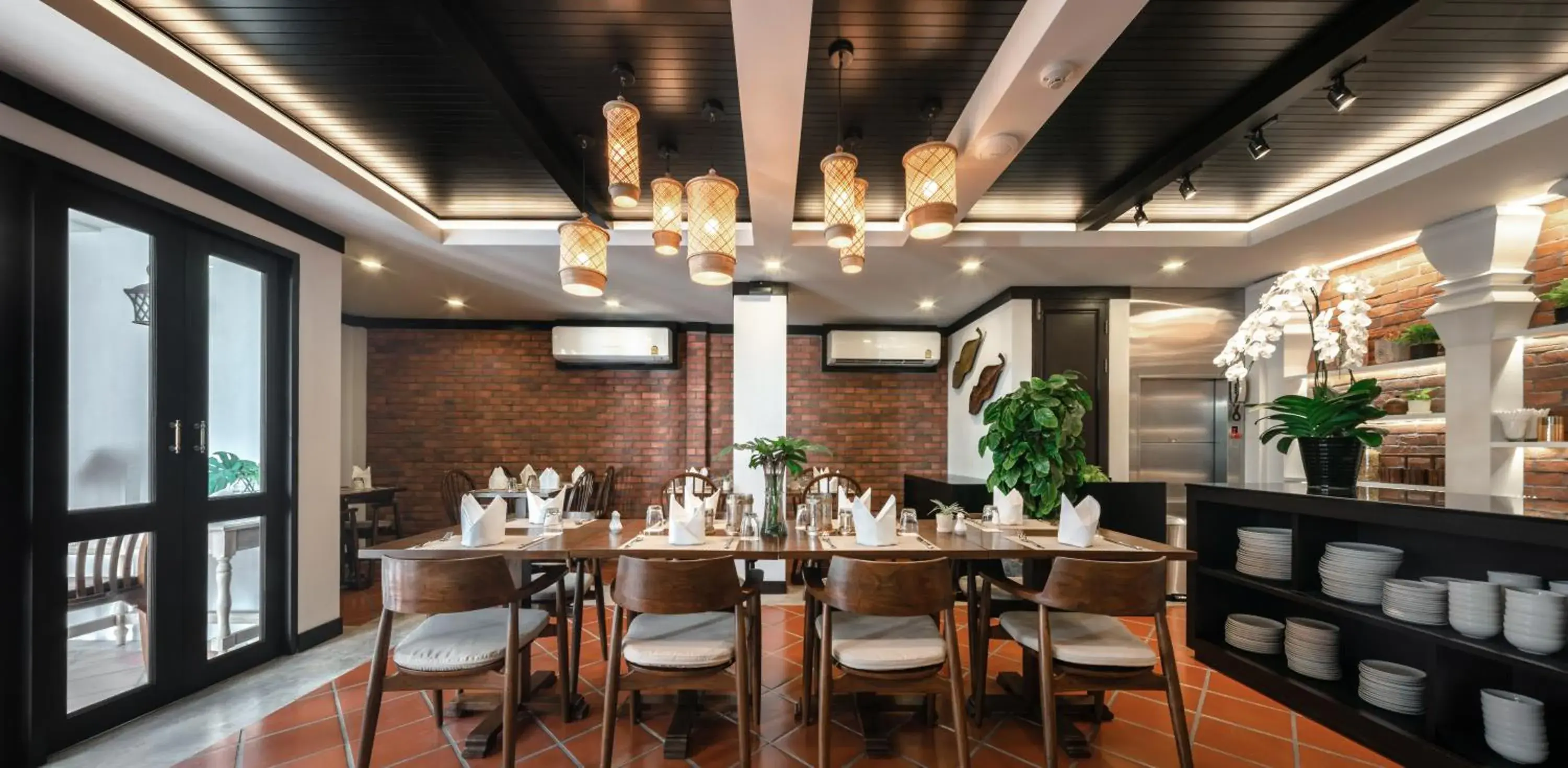 Restaurant/places to eat in El Barrio Lanna Restaurant/places to eat in El Barrio Lanna