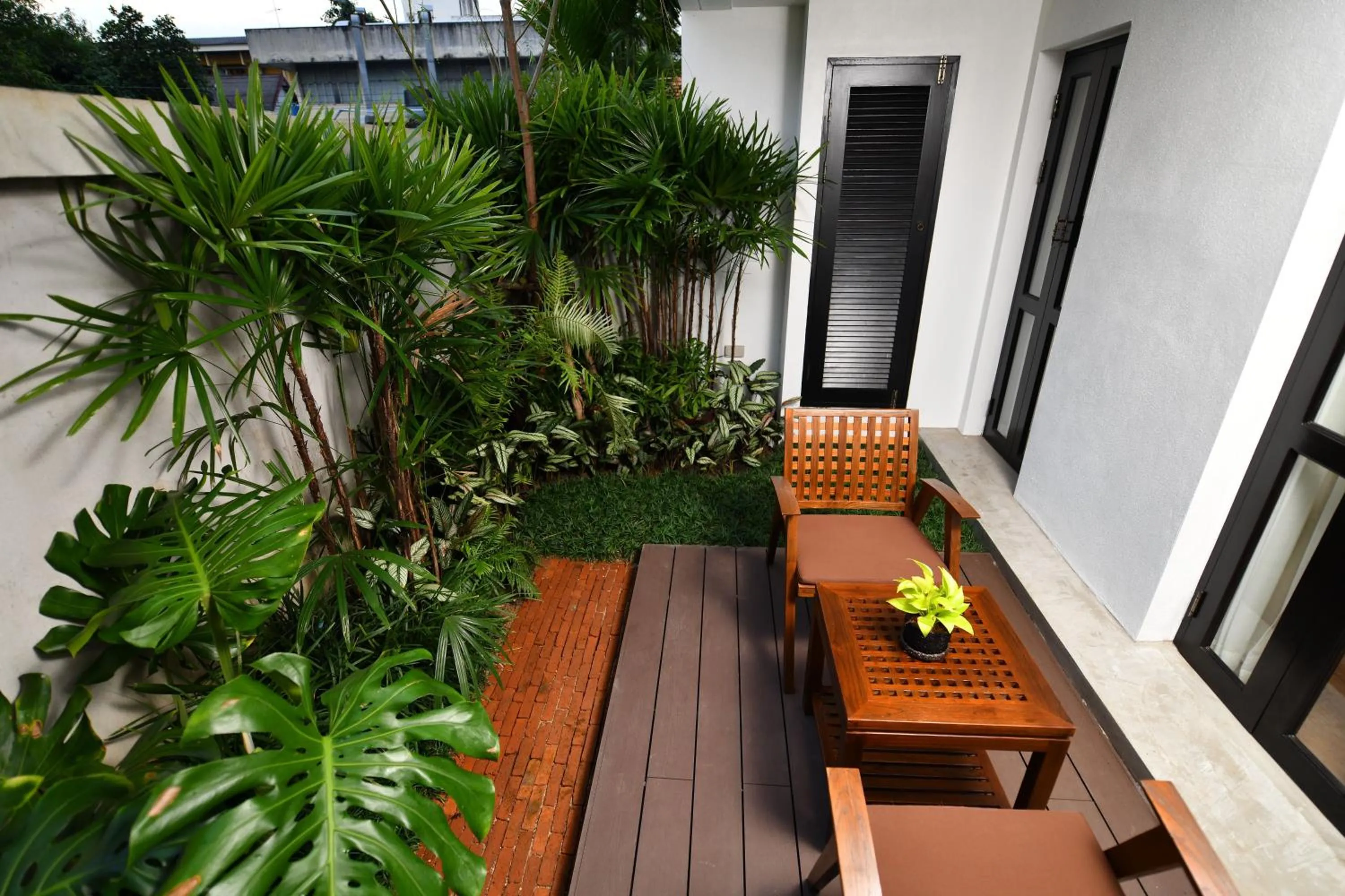 Garden in El Barrio Lanna