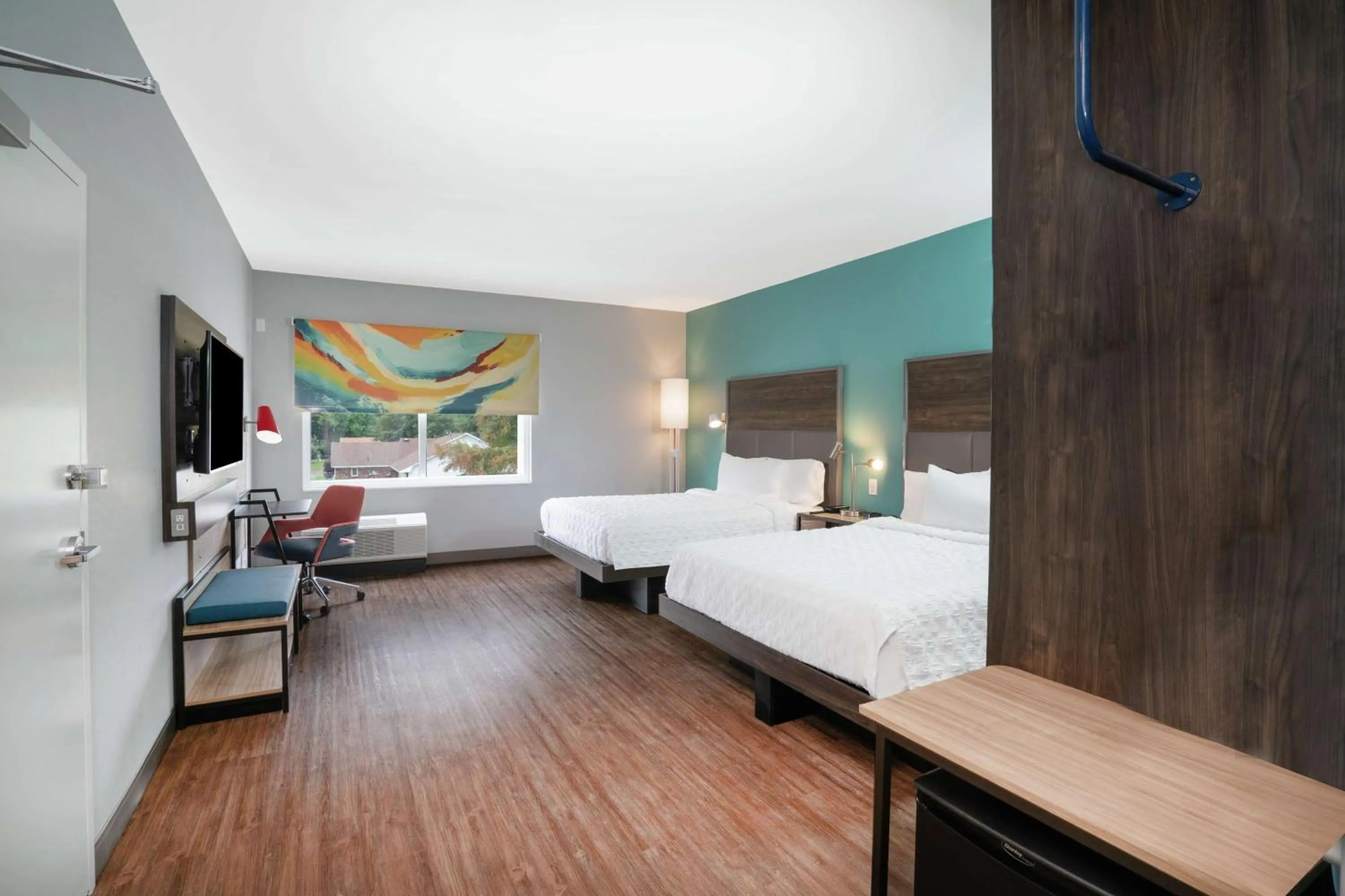 Bedroom, Bed in Tru By Hilton Greenville