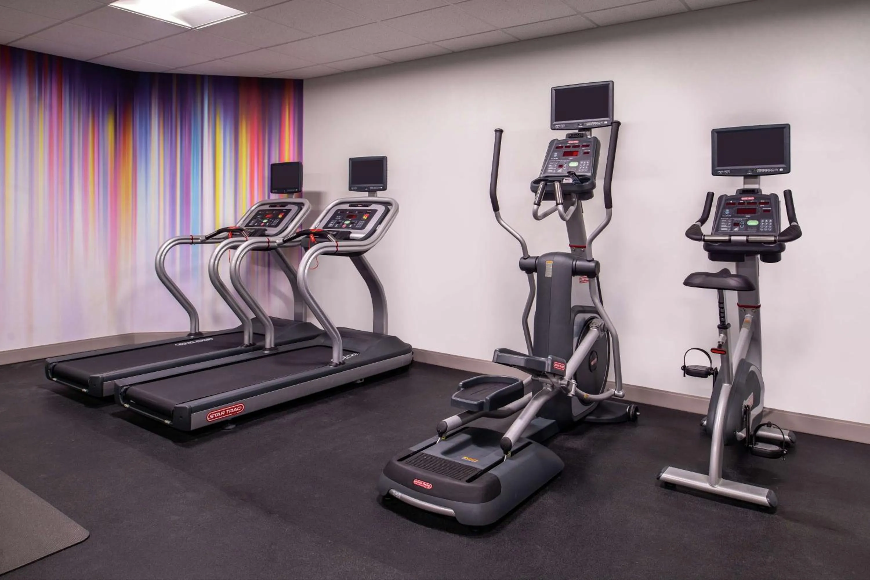 Fitness centre/facilities in Hilton Garden Inn Kansas City Airport Mo