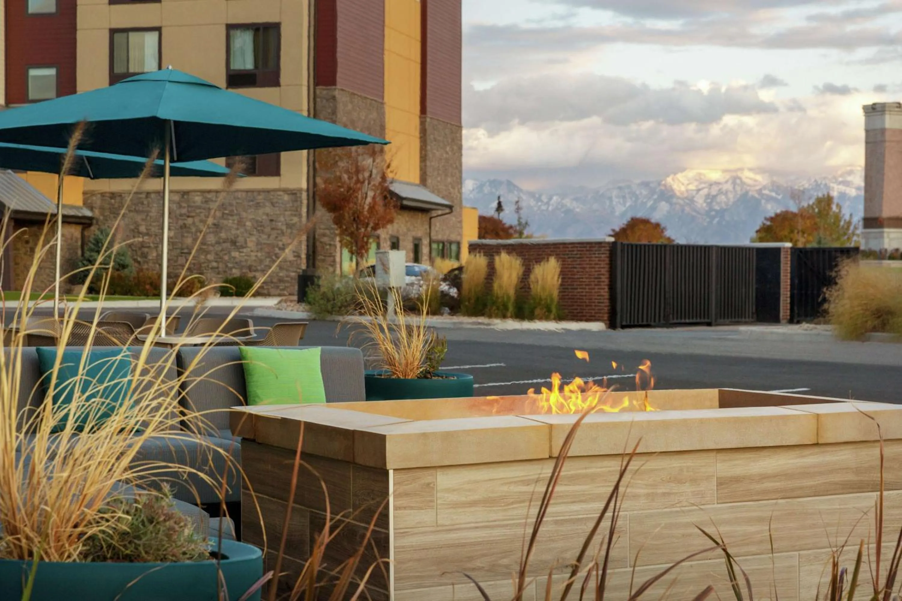 Patio in Hampton Inn West Valley Salt Lake City