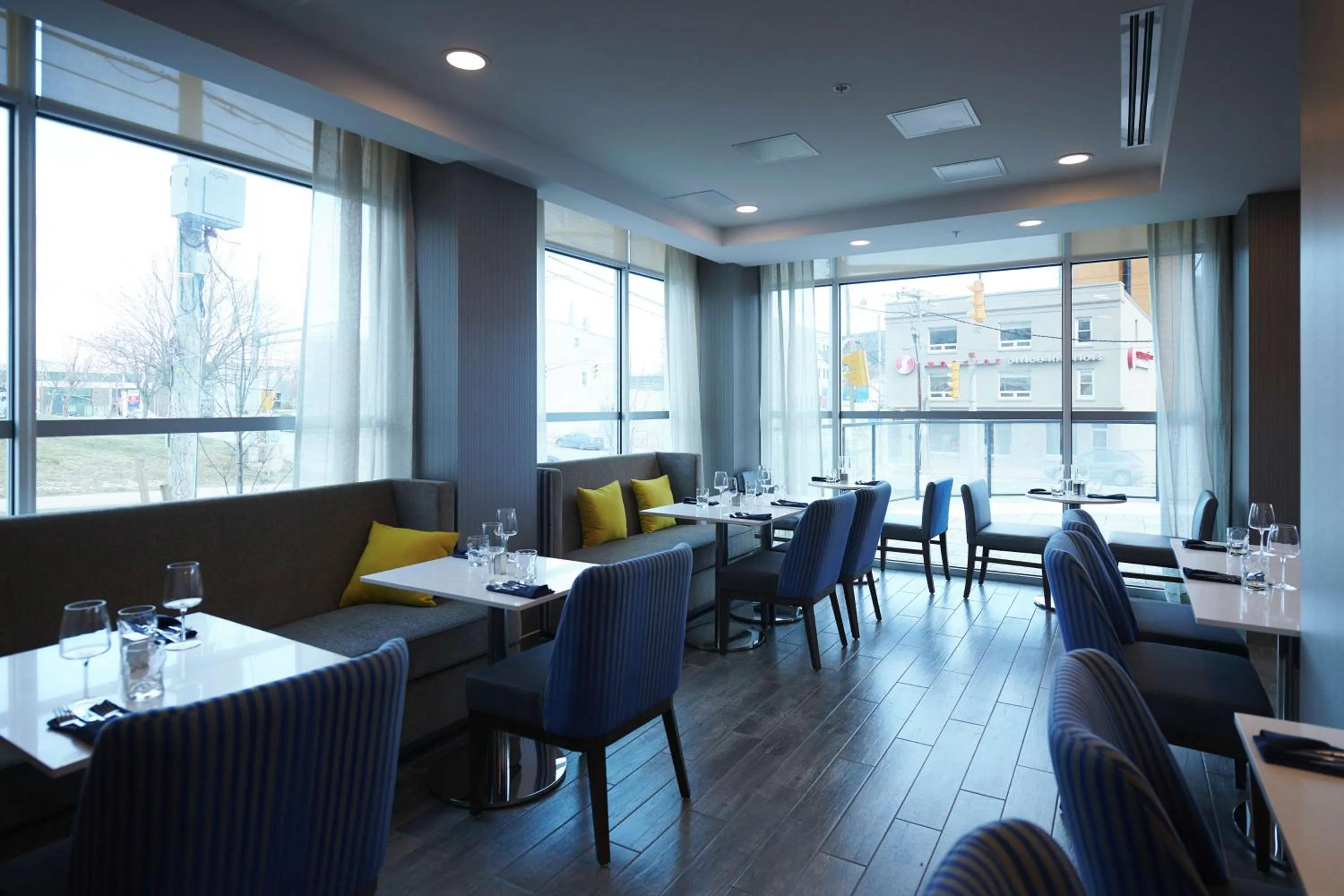 Lounge or bar in Hilton Garden Inn St. John's Newfoundland, Canada
