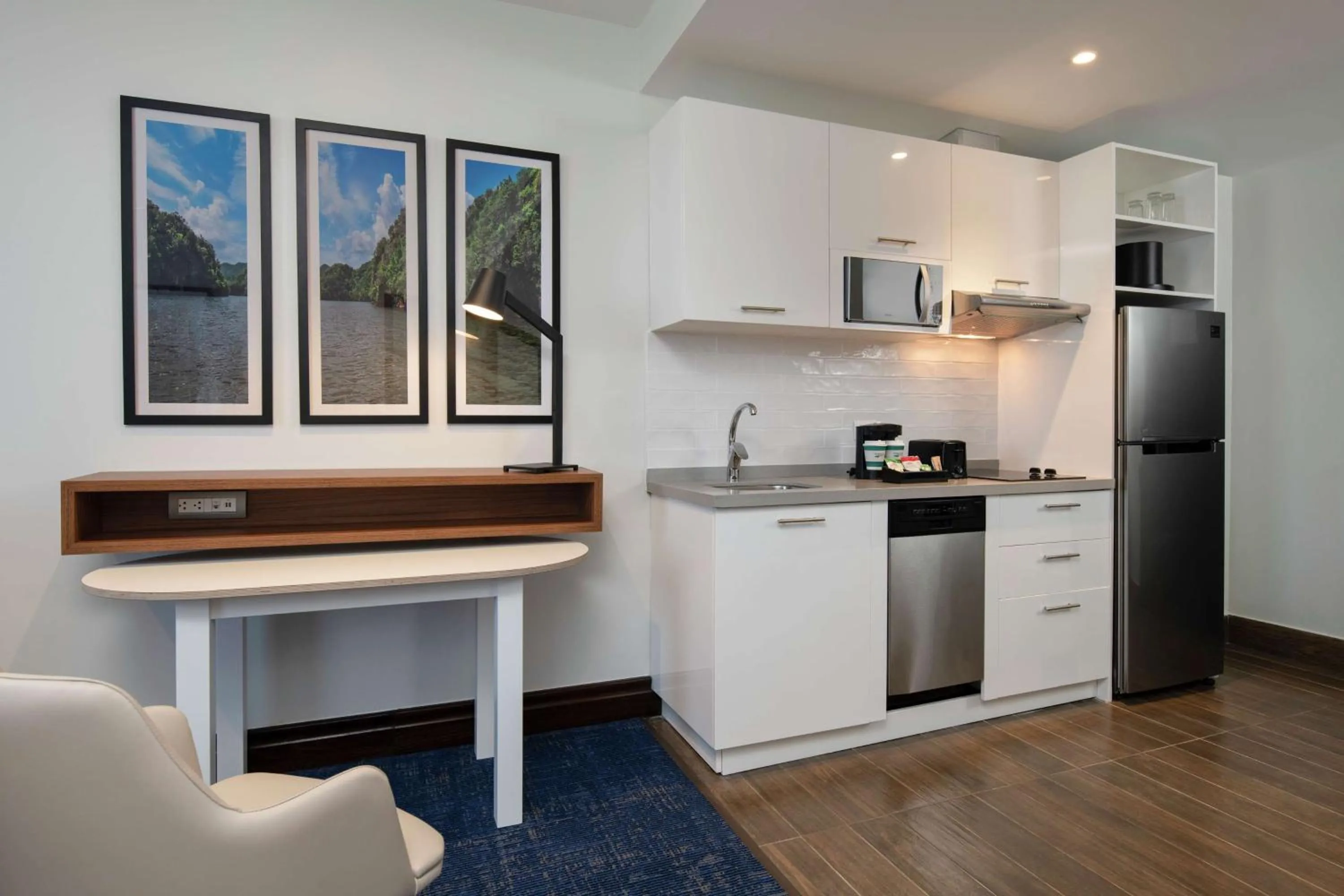 Kitchen or kitchenette in Homewood Suites By Hilton Santo Domingo