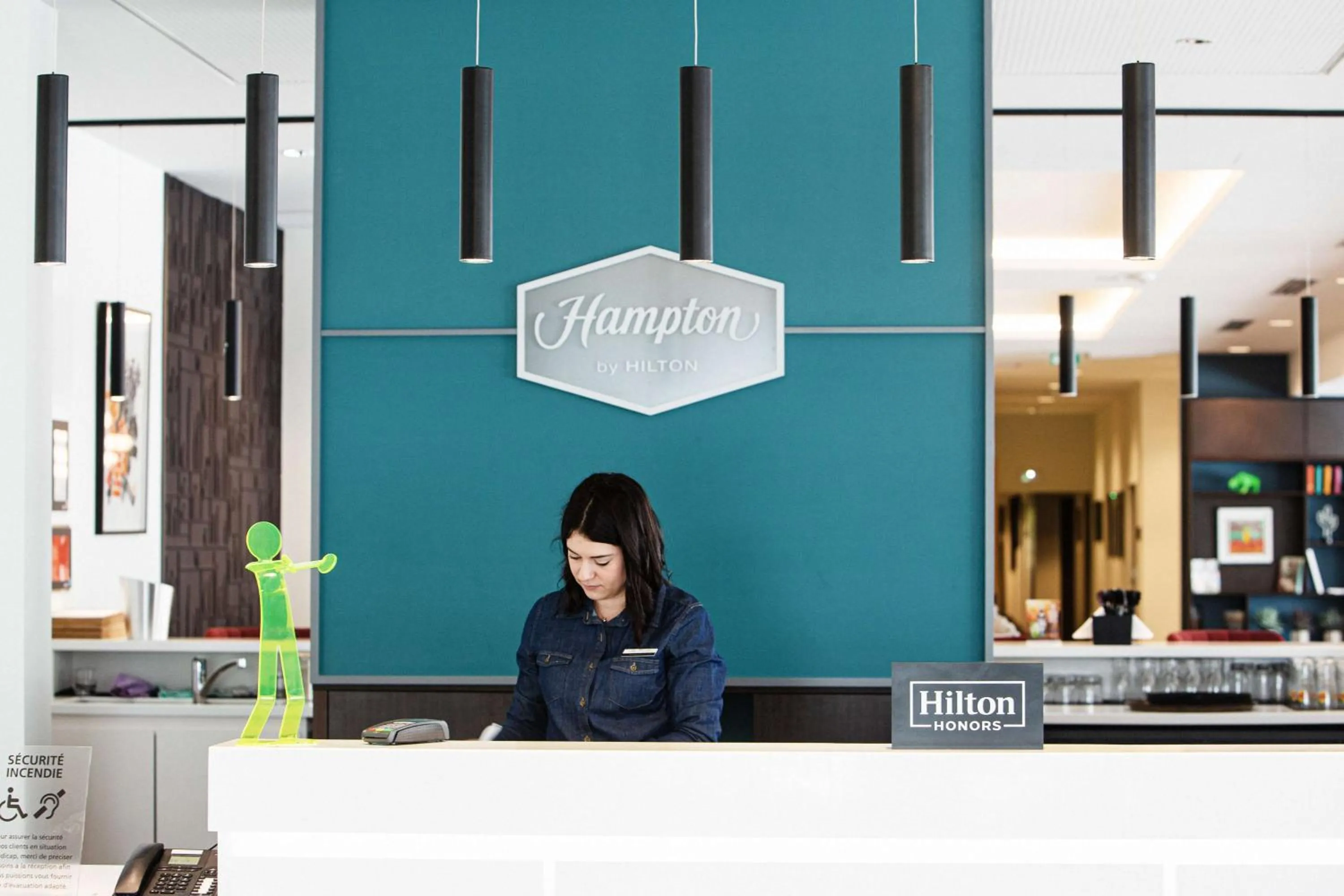 Lobby or reception in Hampton By Hilton Toulouse Airport
