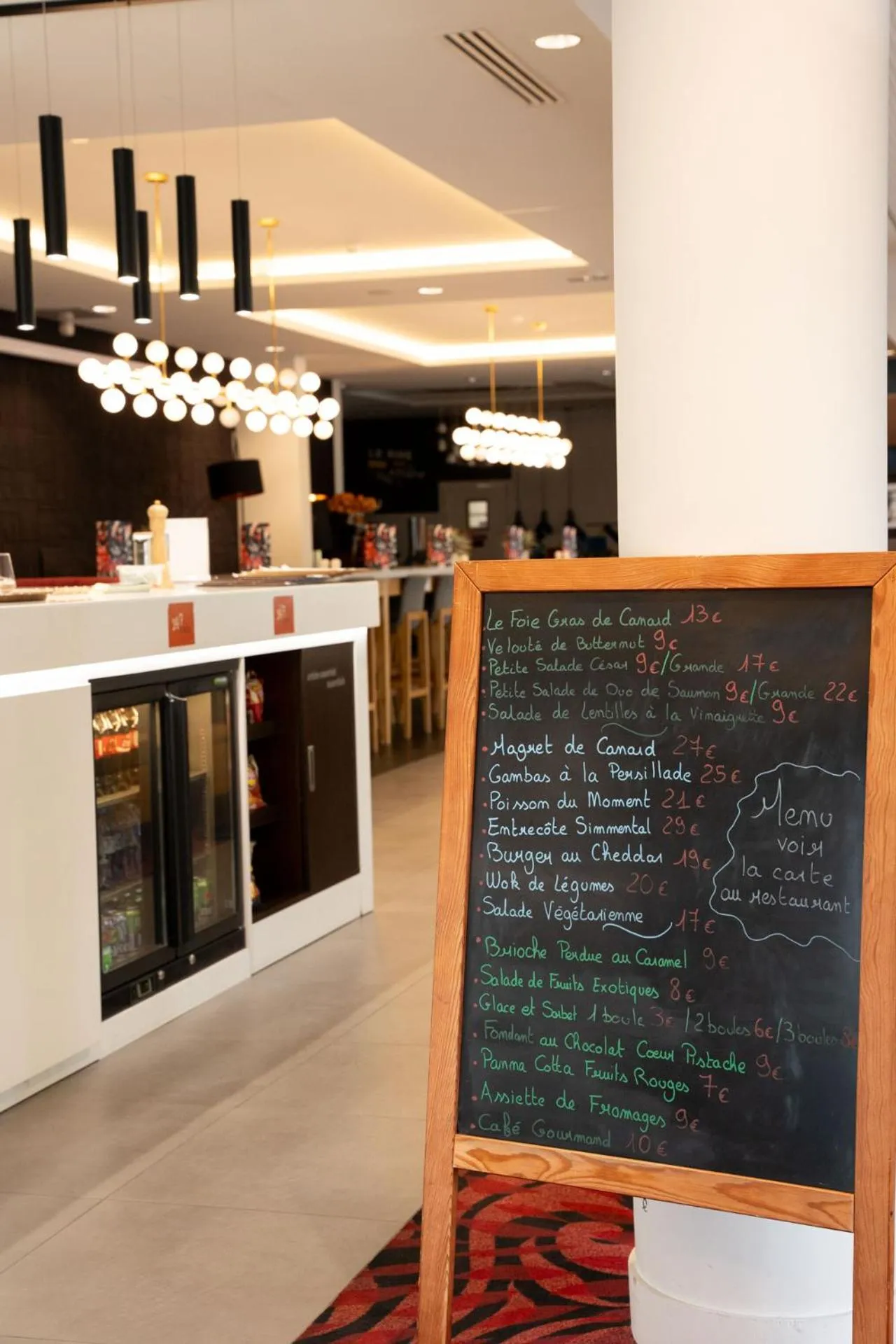 Restaurant/places to eat in OSKO Hôtel Toulouse Aéroport