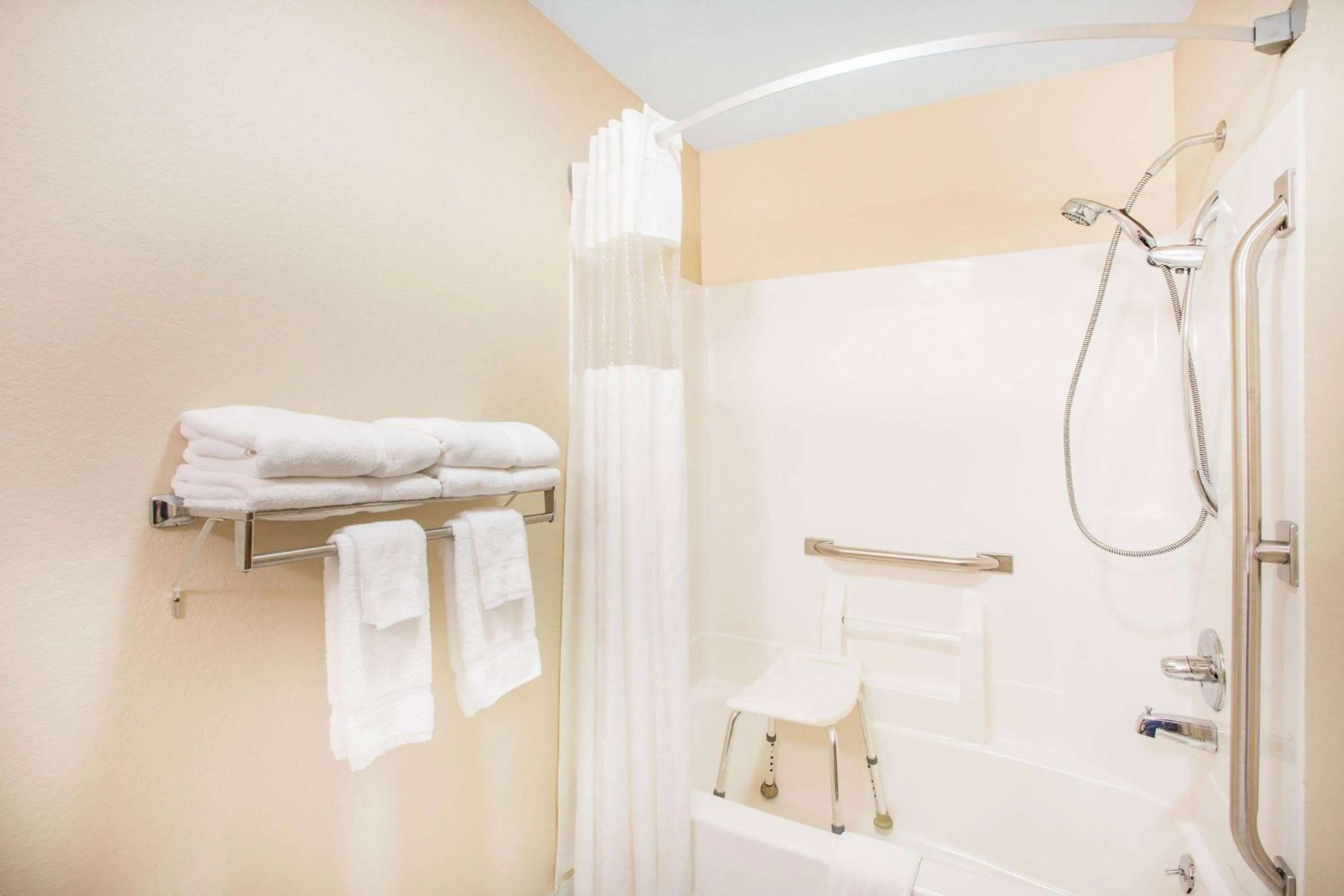 Bathroom in Ramada by Wyndham Spirit Lake/Okoboji