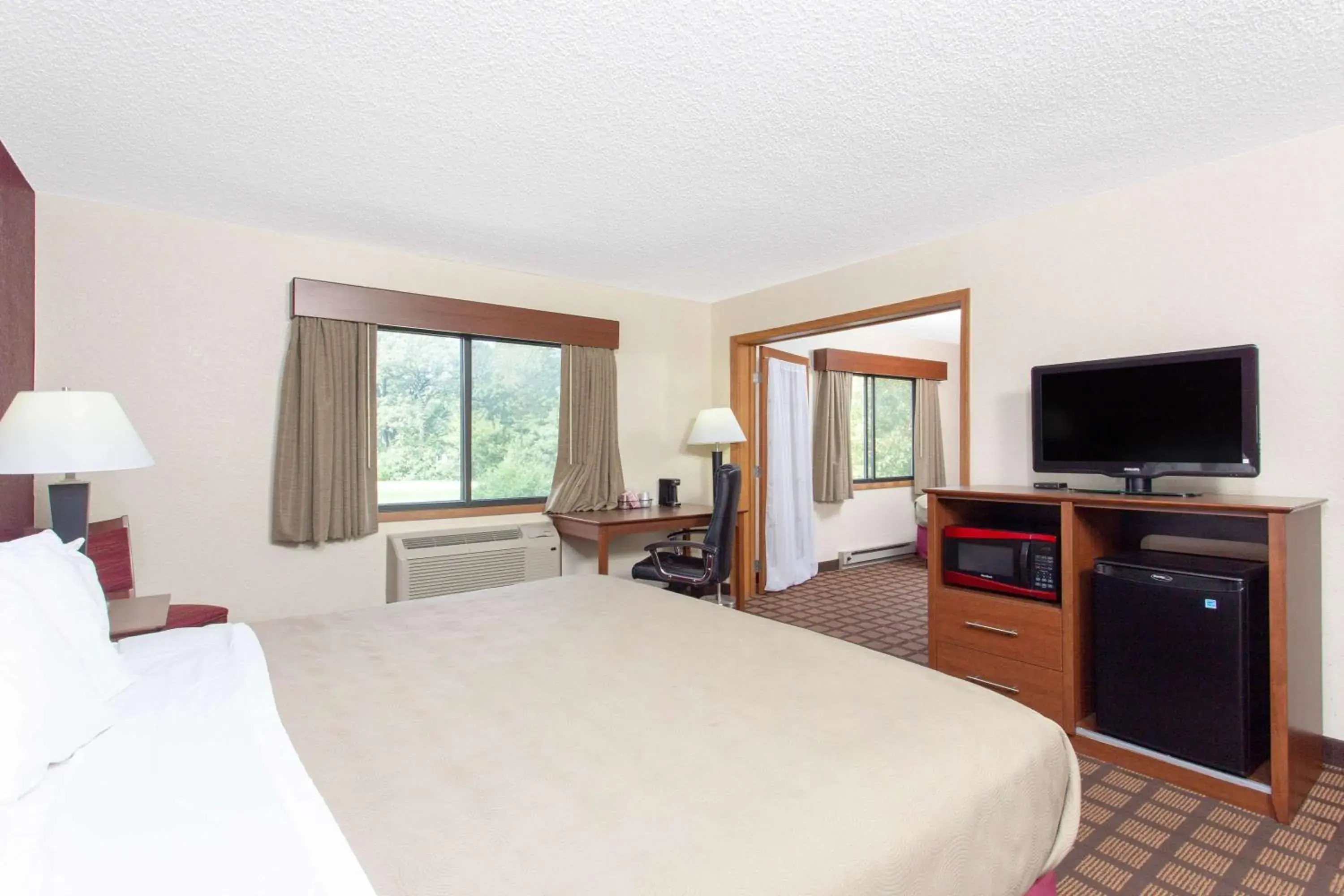 Photo of the whole room, Bed in AmericInn by Wyndham Burlington Photo of the whole room, Bed in AmericInn by Wyndham Burlington