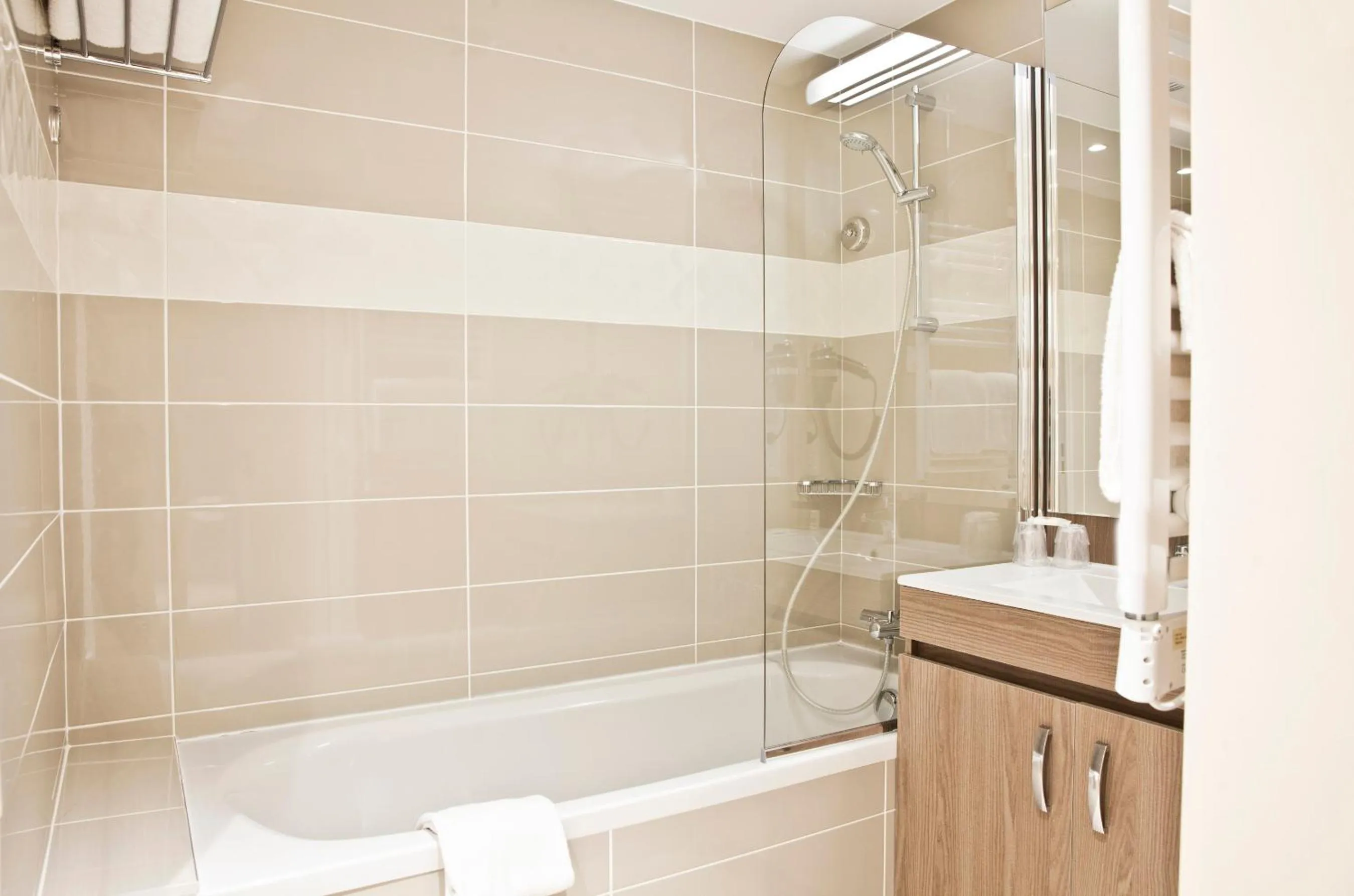 Bathroom in Residhome Marseille