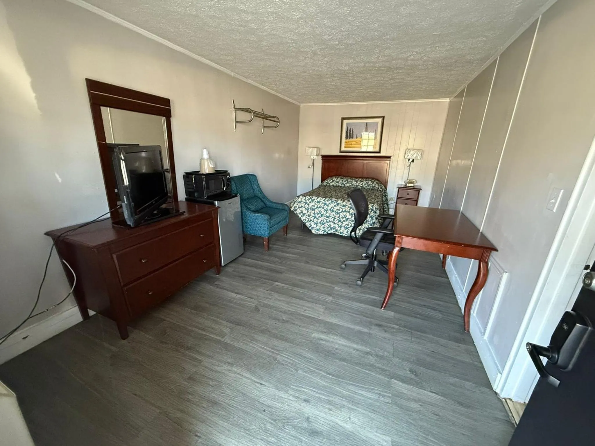 Bedroom in OYO Hotel Economy Inn US-29 Danville