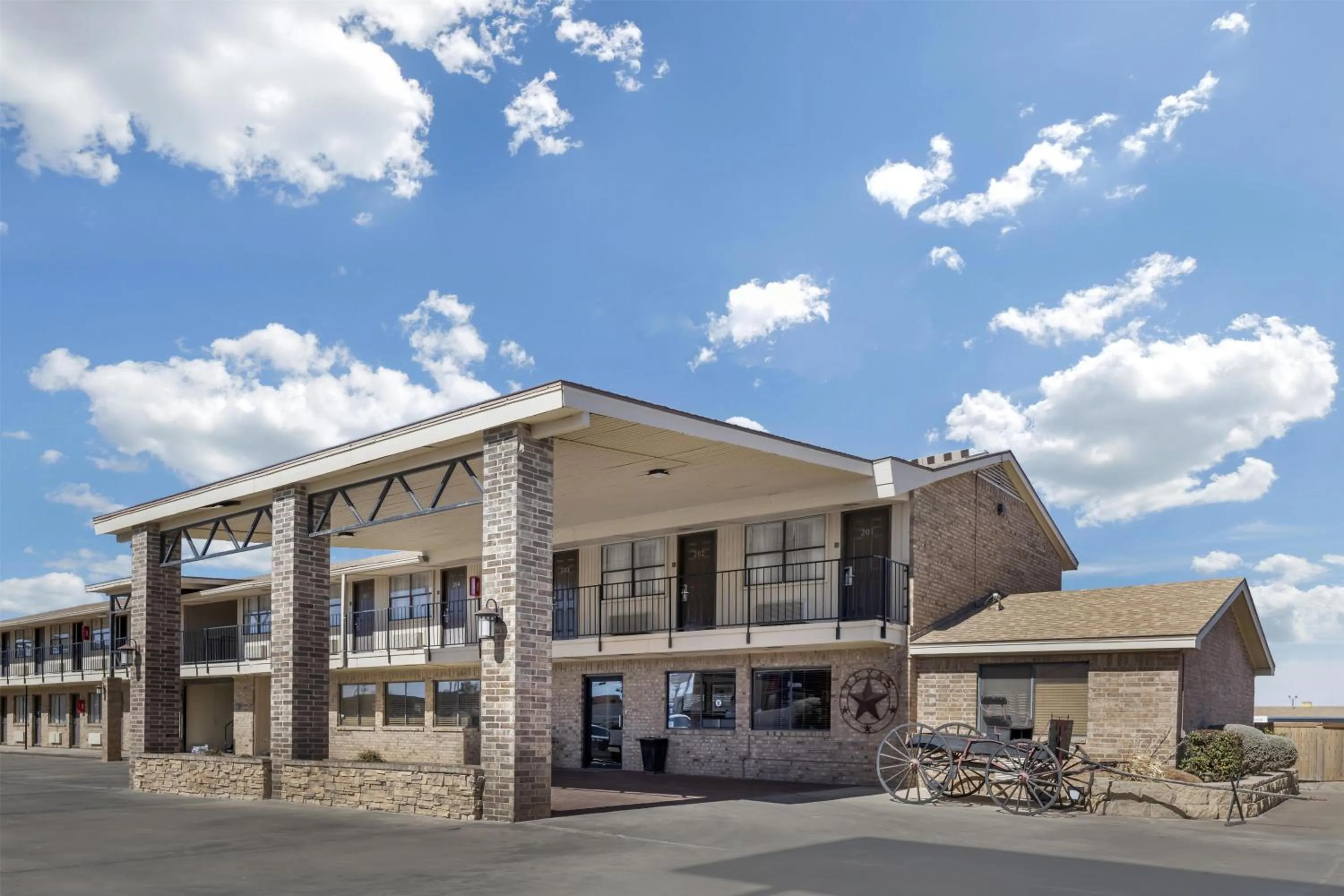 Property building in Best Western Caprock Inn