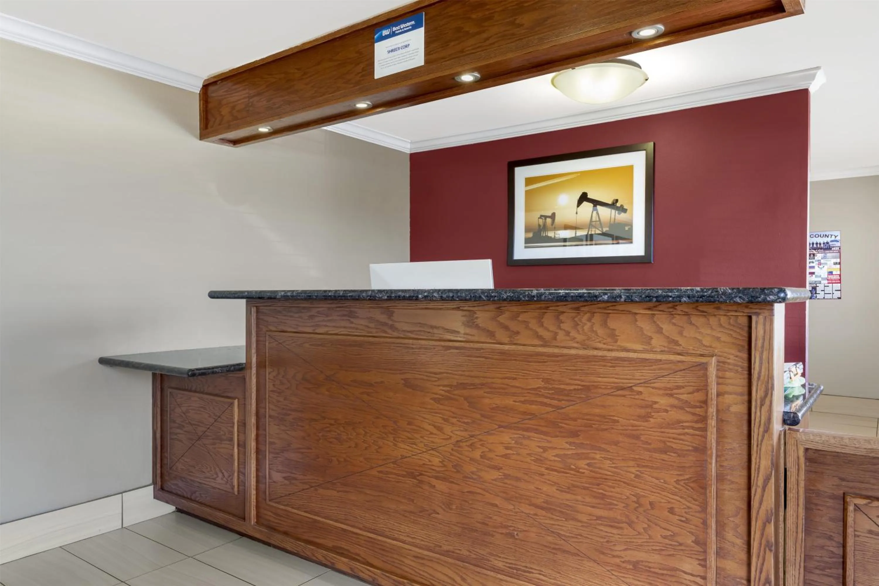 Lobby or reception in Best Western Caprock Inn