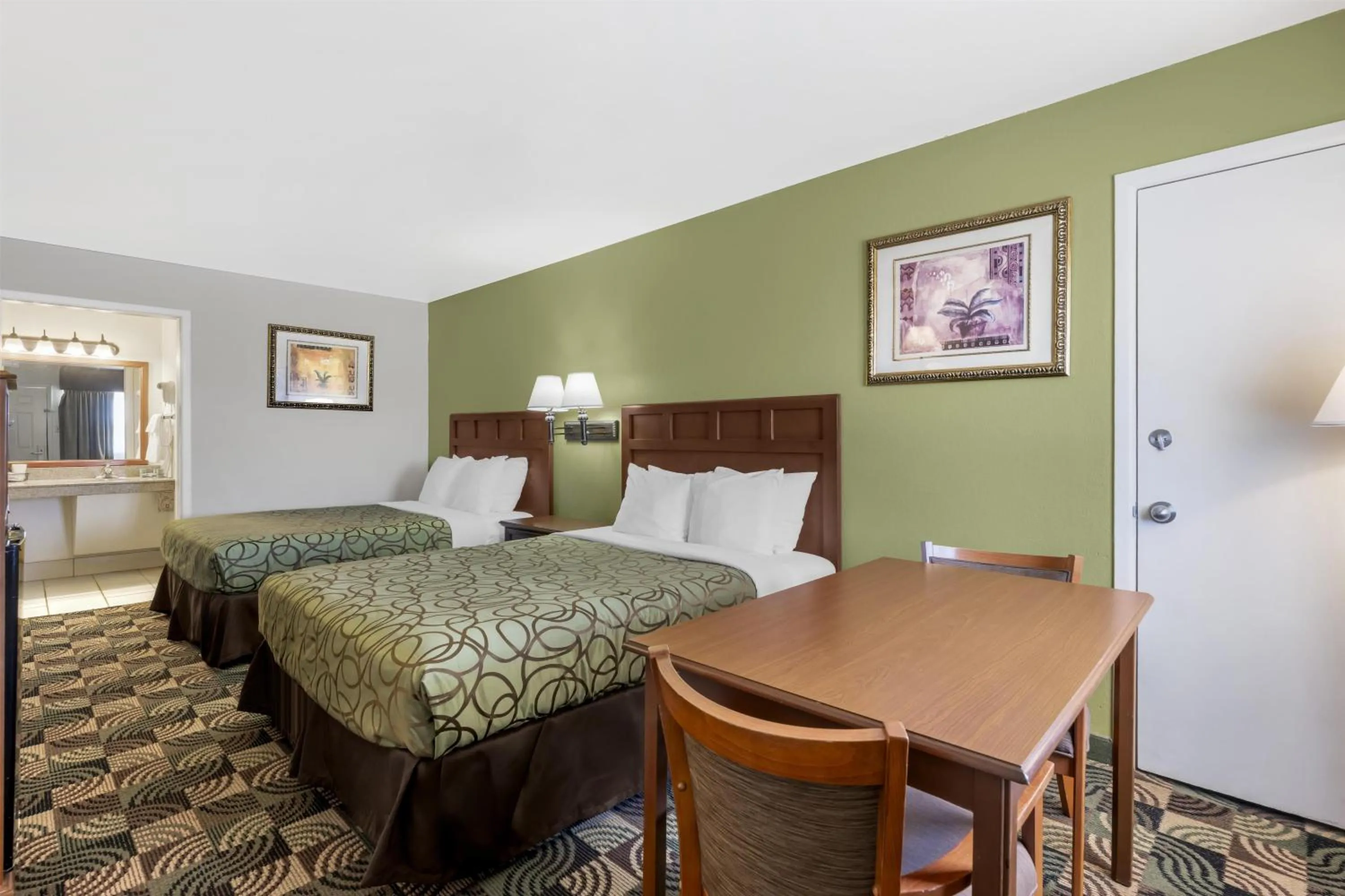 Bedroom, Bed in Best Western Caprock Inn