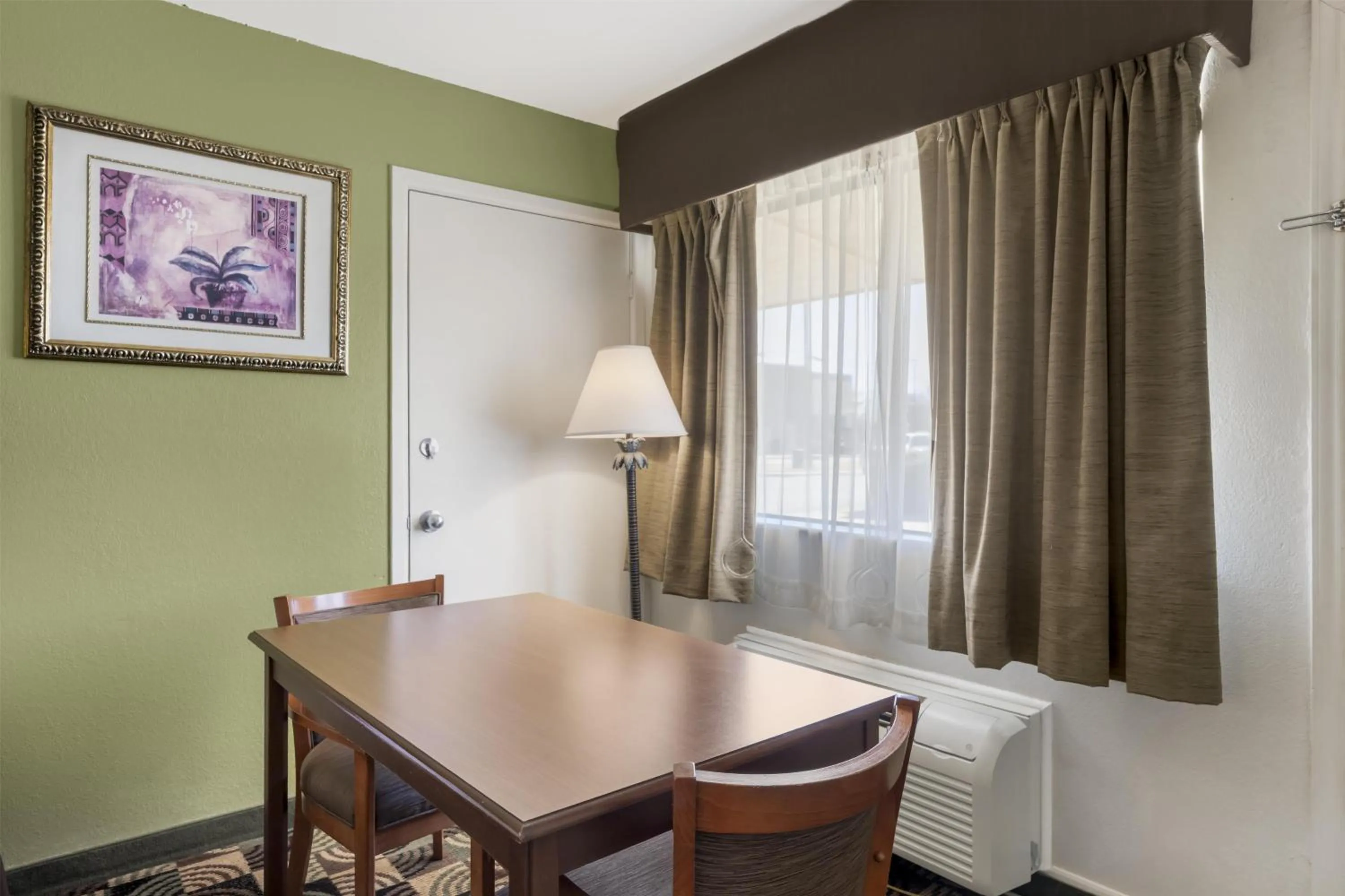 Bedroom in Best Western Caprock Inn