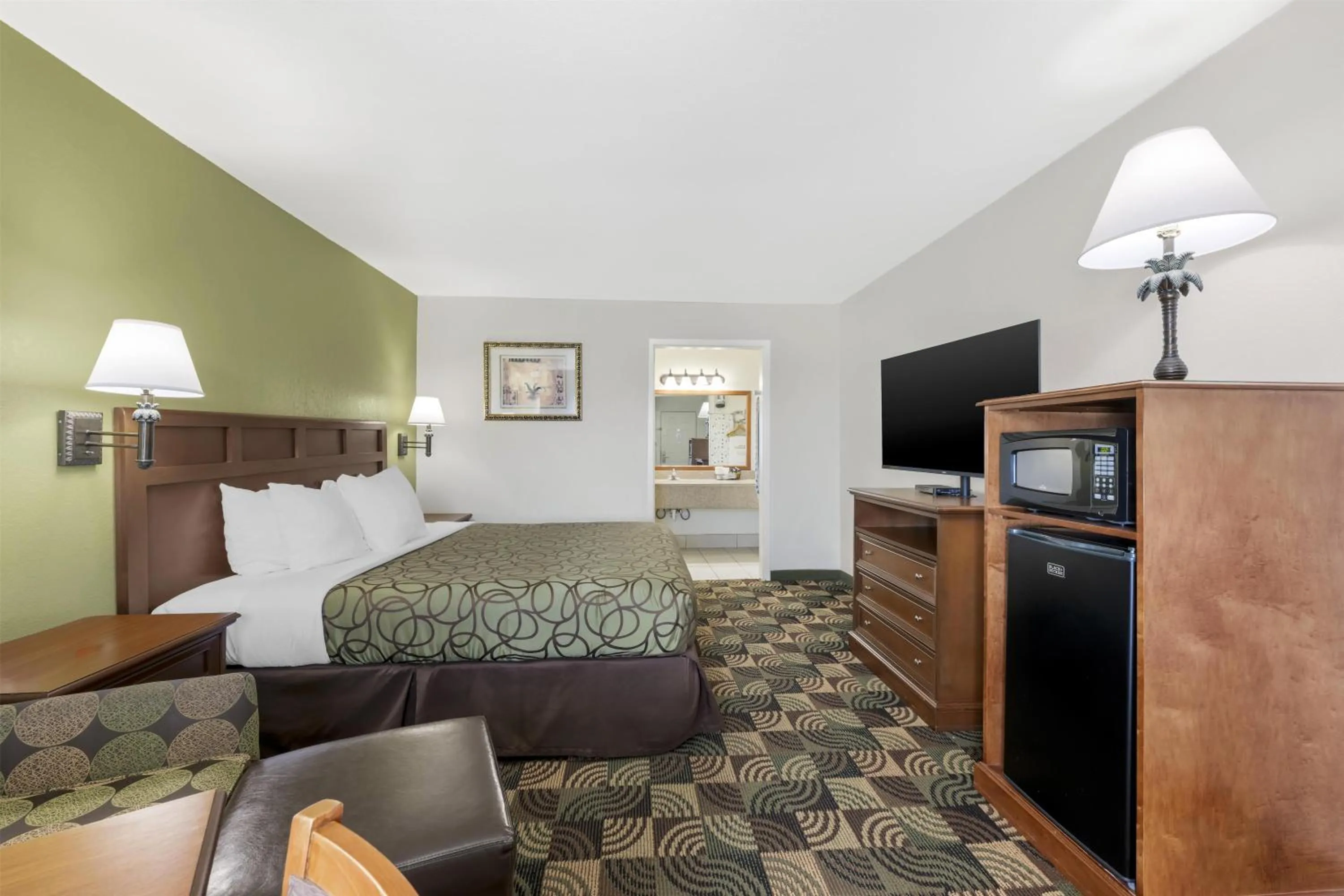 Bedroom, Bed in Best Western Caprock Inn