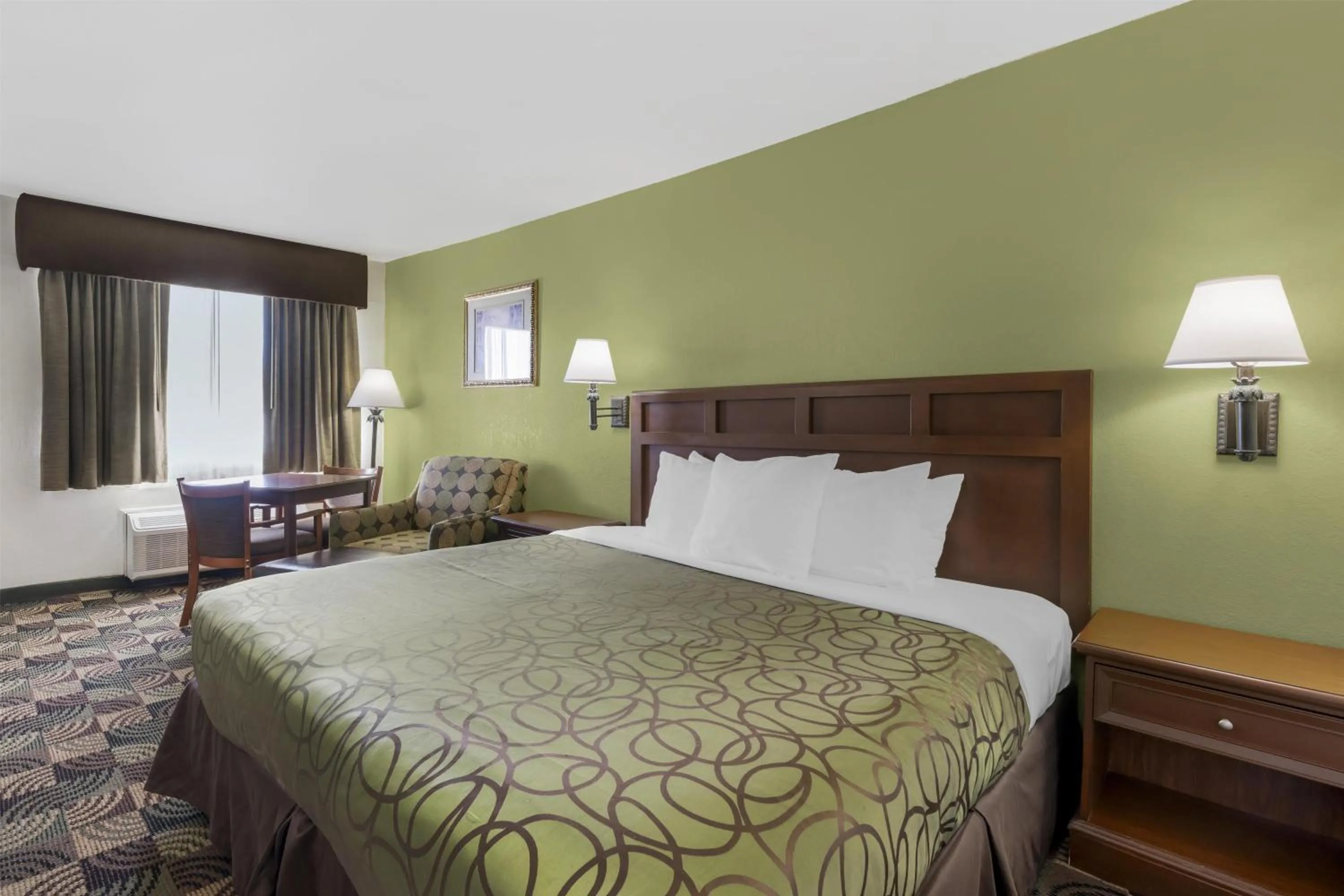 Bedroom, Bed in Best Western Caprock Inn